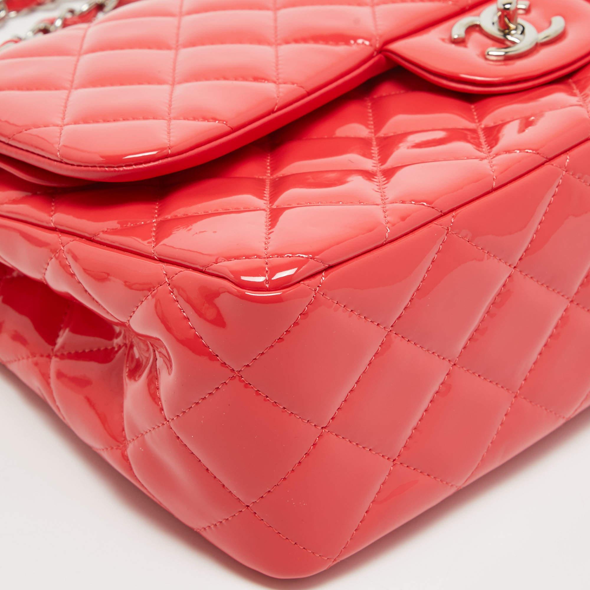 Chanel Red Quilted Patent Leather Jumbo Classic Double Flap Bag For Sale 7