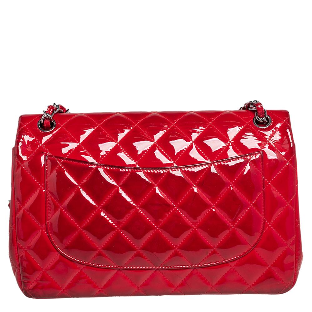 We are in utter awe of this flap bag from Chanel as it is appealing in a surreal way. Exquisitely crafted from patent leather in their quilt design, it bears their signature label on the leather interior and the iconic CC turn-lock on the flap. The