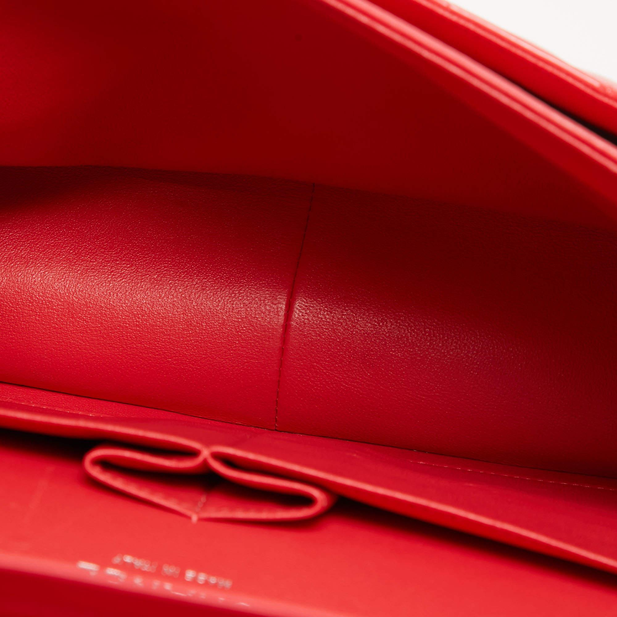 Chanel Red Quilted Patent Leather Jumbo Classic Double Flap Bag 4