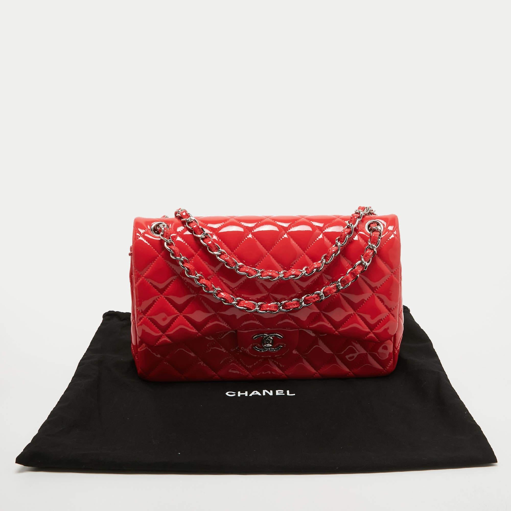 Chanel Red Quilted Patent Leather Jumbo Classic Double Flap Bag For Sale 4