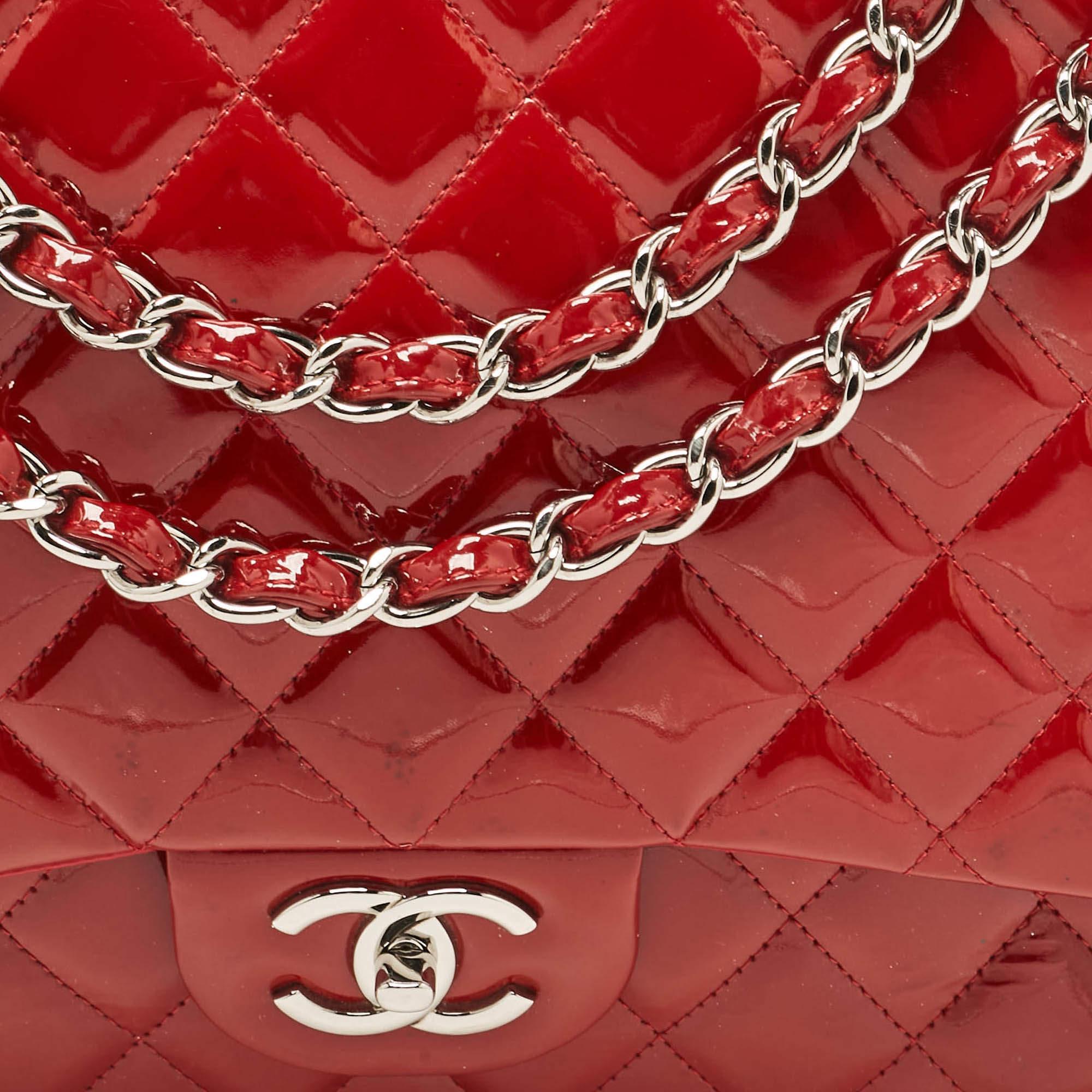 Chanel Red Quilted Patent Leather Maxi Classic Double Flap Bag For Sale 1