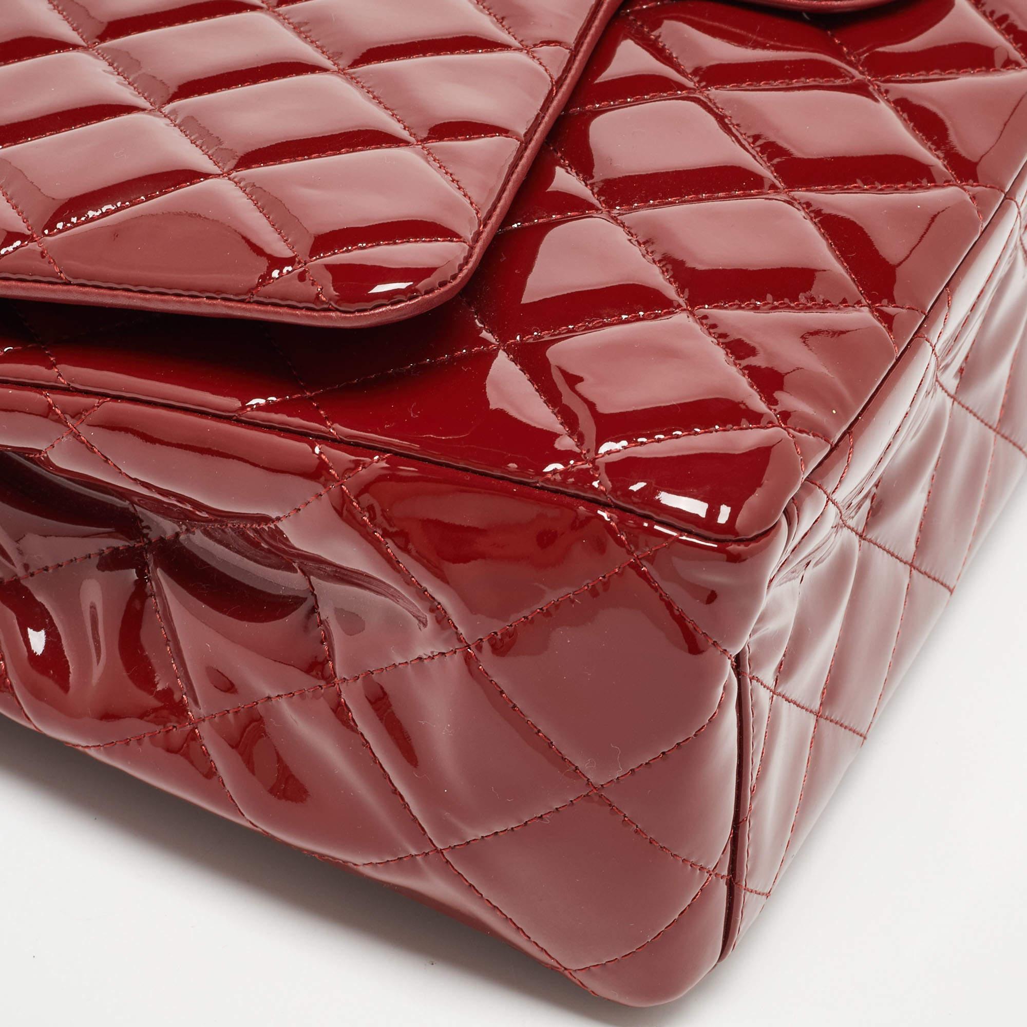Chanel Red Quilted Patent Leather Maxi Classic Double Flap Bag For Sale 1