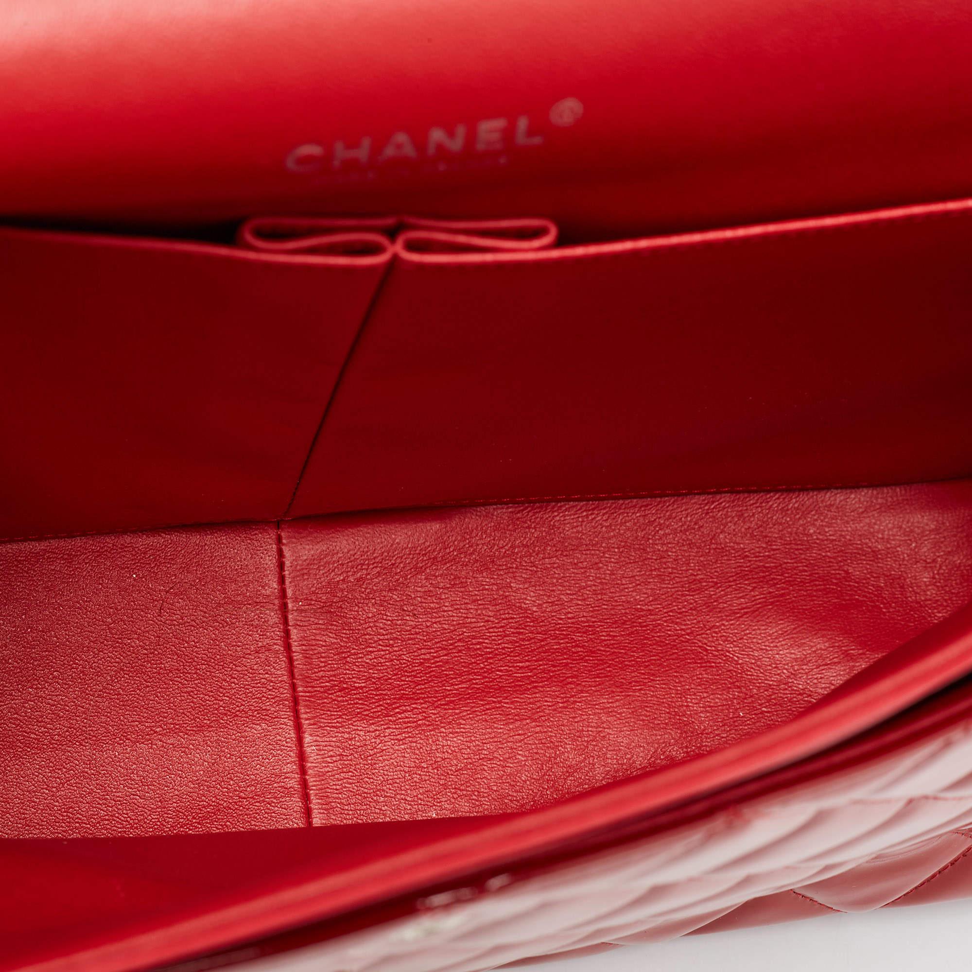Chanel Red Quilted Patent Leather Maxi Classic Double Flap Bag For Sale 4