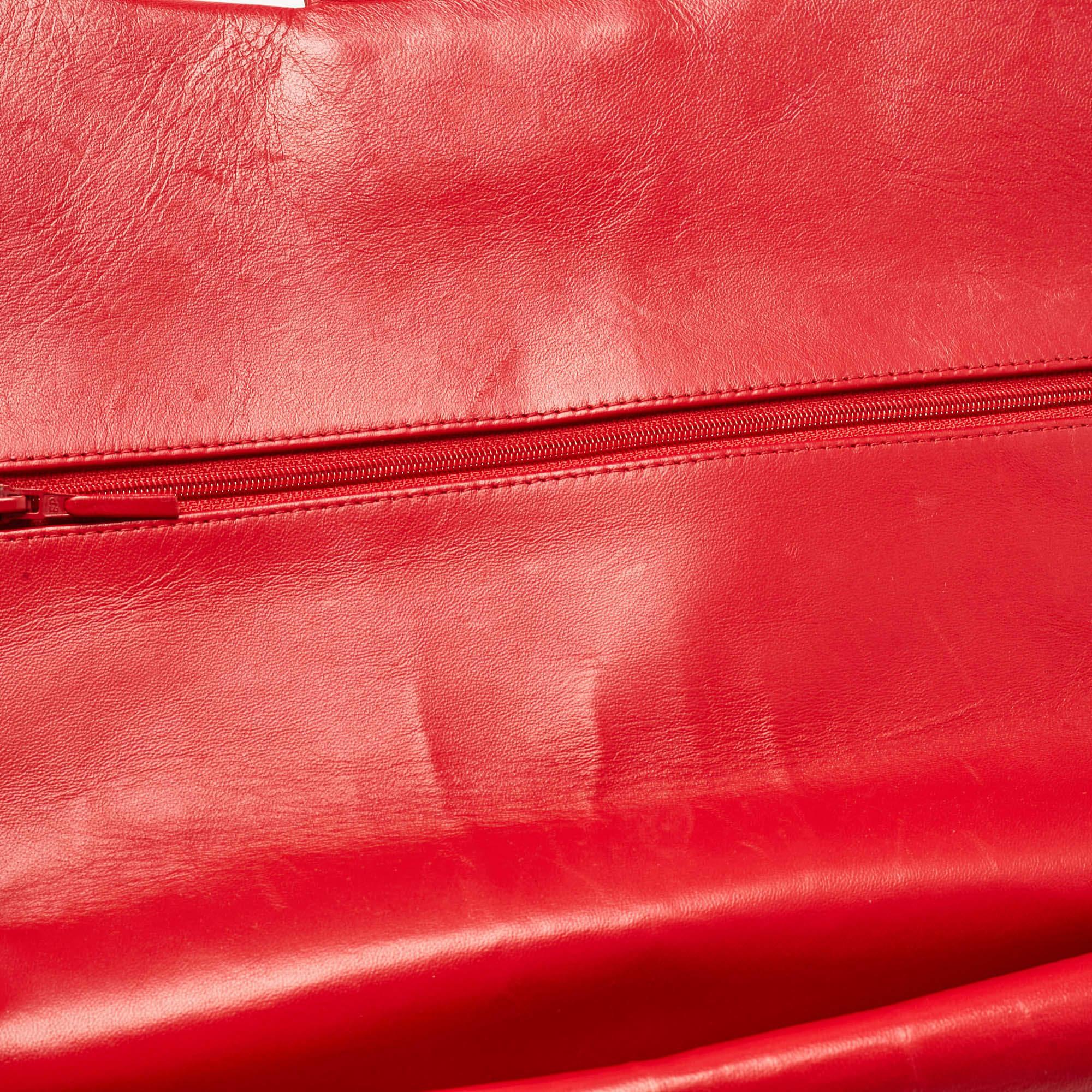 Chanel Red Quilted Patent Leather Maxi Classic Double Flap Bag For Sale 4