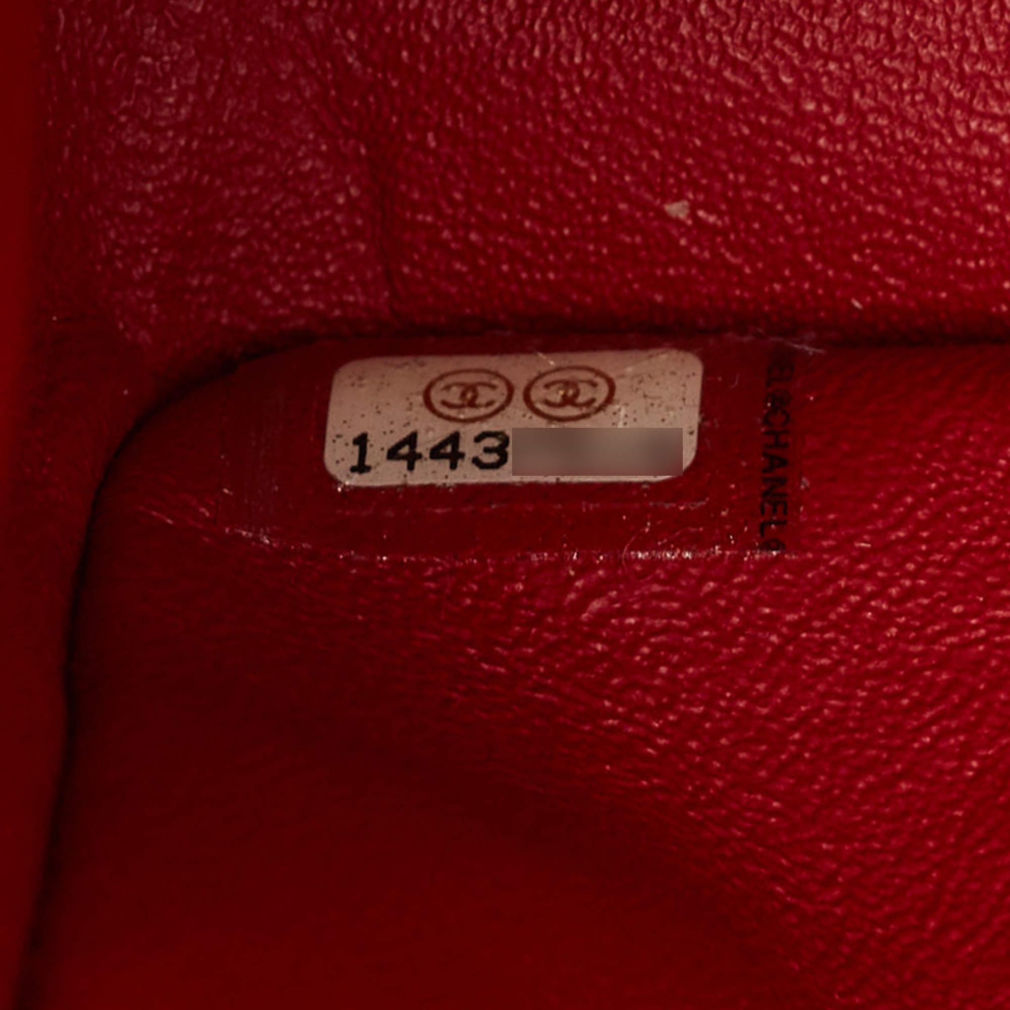 Chanel Red Quilted Patent Leather Maxi Classic Double Flap Bag For Sale 5