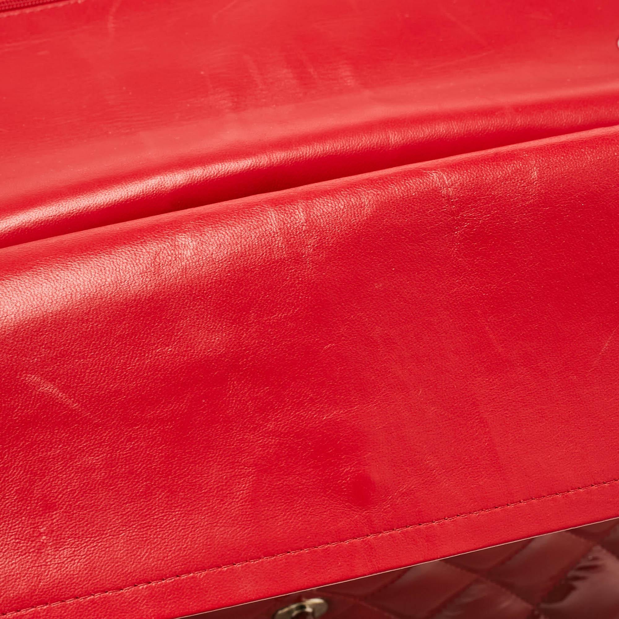 Chanel Red Quilted Patent Leather Maxi Classic Double Flap Bag For Sale 5