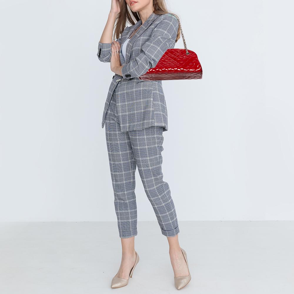 Rouge Chanel Sac bowling Just Mademoiselle de taille moyenne en cuir verni matelassé rouge