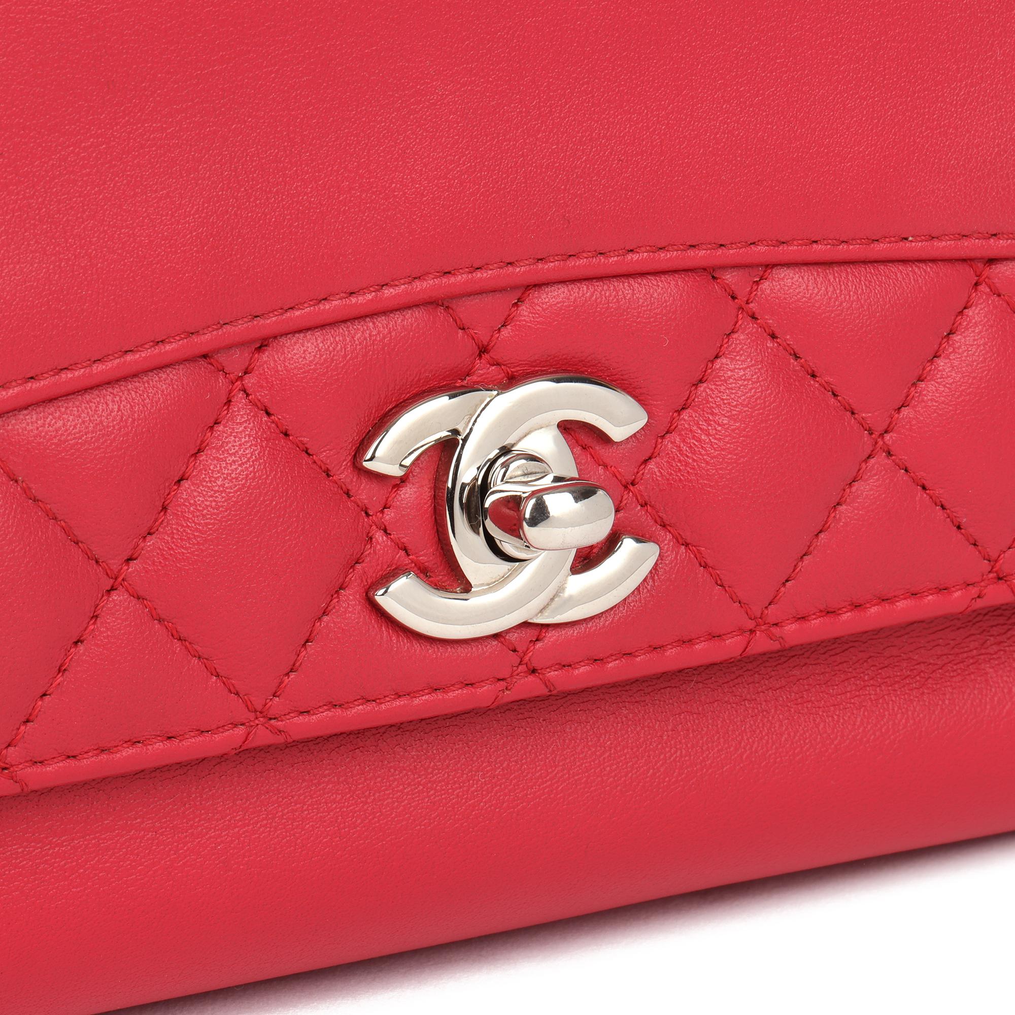 CHANEL
Red Reverso Quilted Lambskin Classic Single Flap Bag

Xupes Reference: HB4006
Serial Number: 22284917
Age (Circa): 2016
Accompanied By: Chanel Dust Bag, Protective Felt, Authenticity Card
Authenticity Details: Authenticity Card, Serial