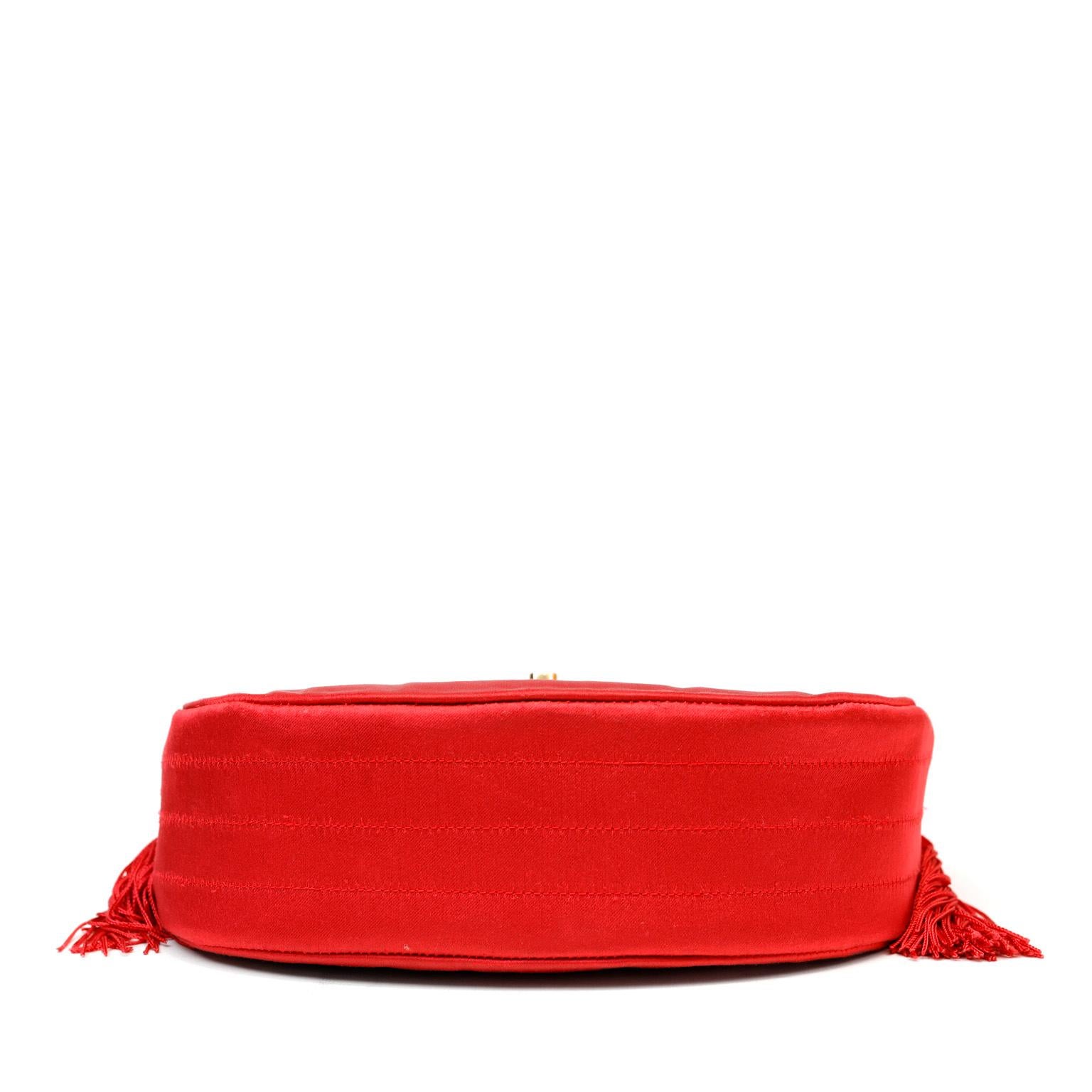 Women's Chanel Red Satin Vintage Evening Bag For Sale