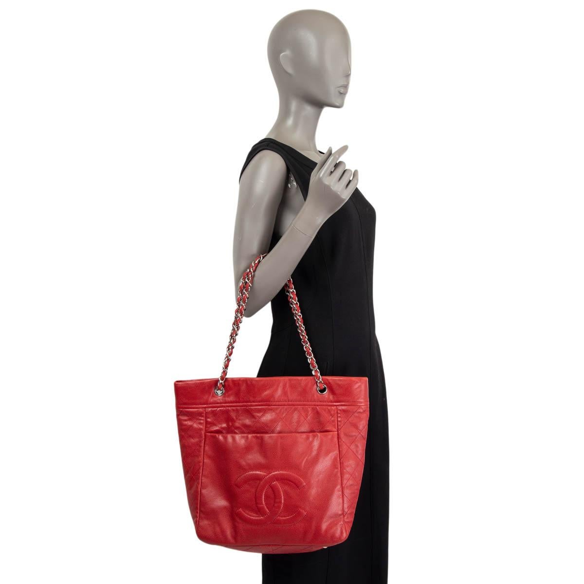 CHANEL - Sac en cuir souple rouge « Caviar » TIMELESS POCKET NORTH SOUTH TOTE 5