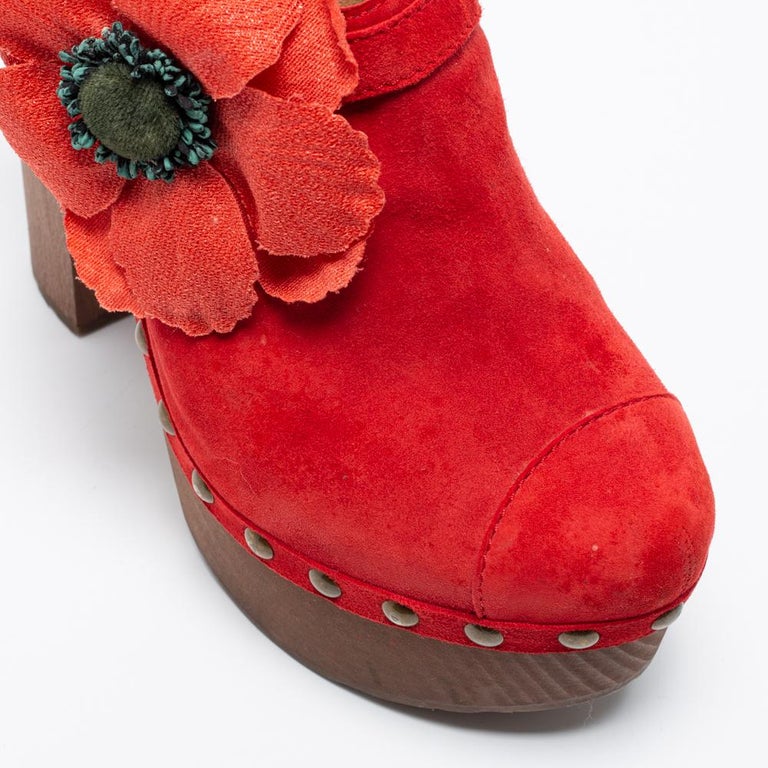 Chanel Red Suede Camellia Embellished Wooden Clogs Size 39 For Sale at ...