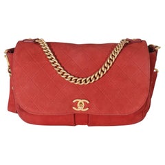 Sac messager en daim rouge Paris In Rome de Chanel