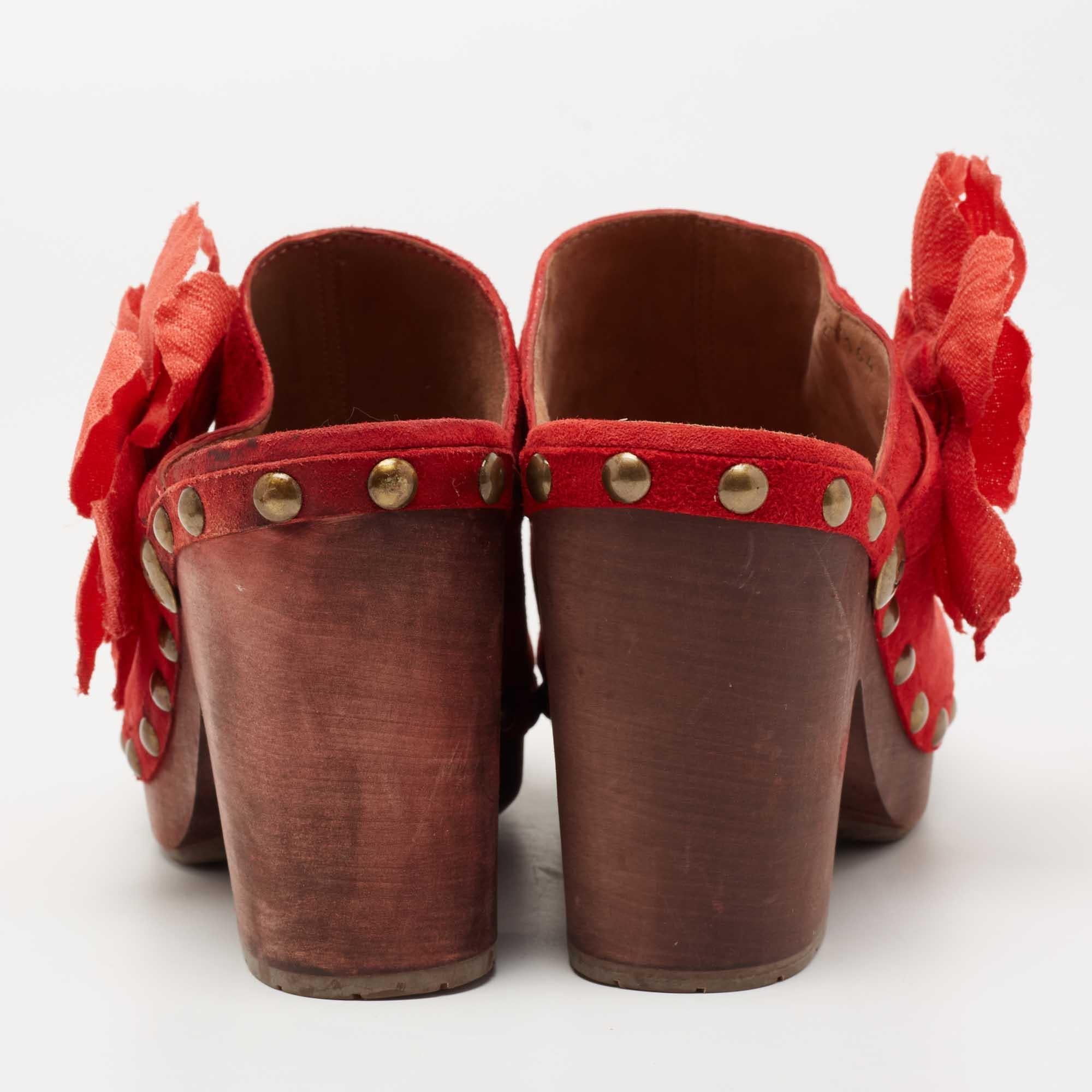 red chanel clogs