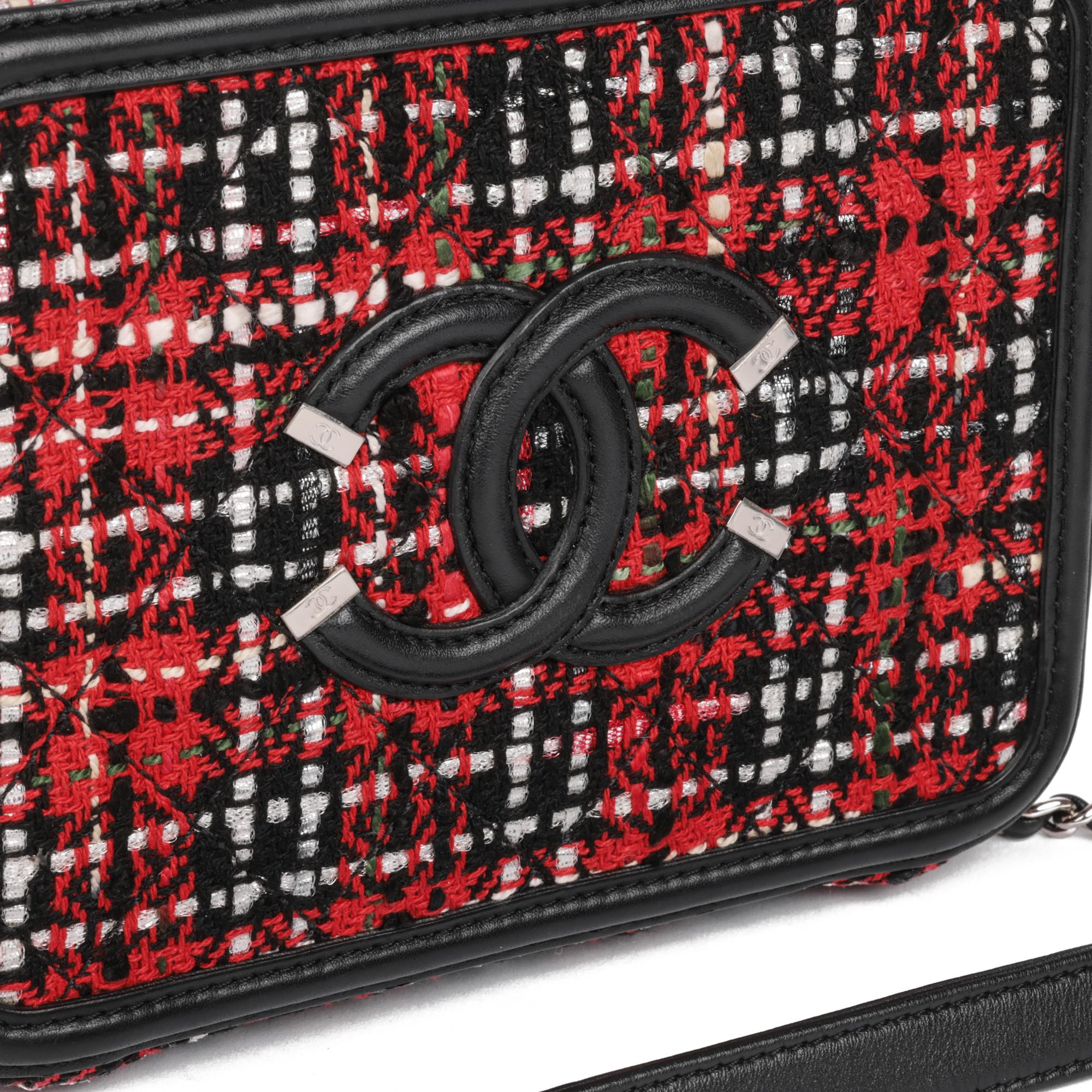 CHANEL Red Tweed & Black Lambskin Leather Small Filigree Vanity Case For Sale 2