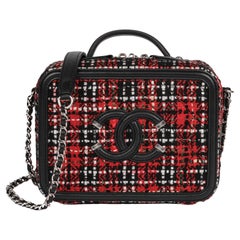chanel cosmetic bag red leather