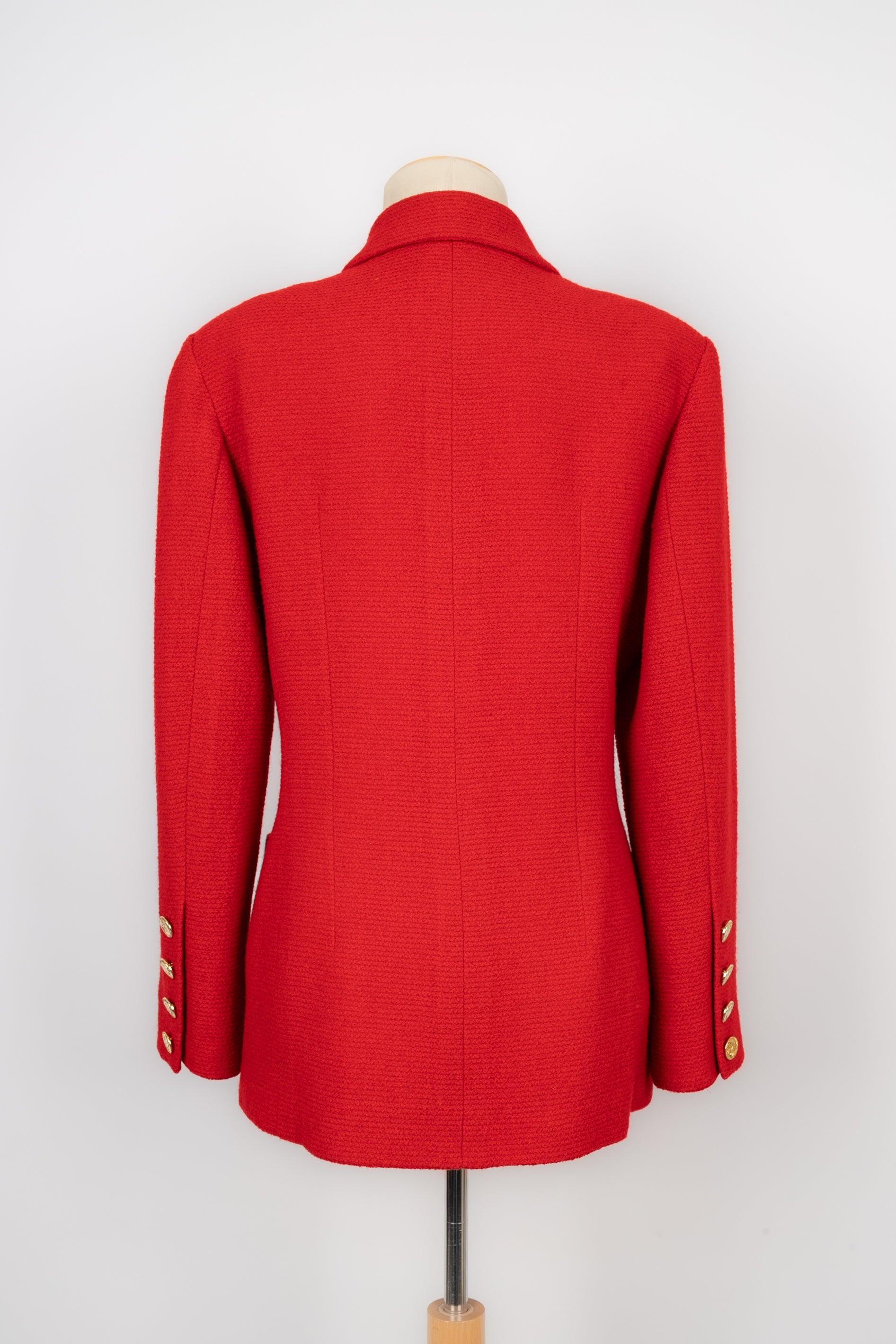 Chanel Rote Tweed-Jacke im Zustand „Hervorragend“ in SAINT-OUEN-SUR-SEINE, FR