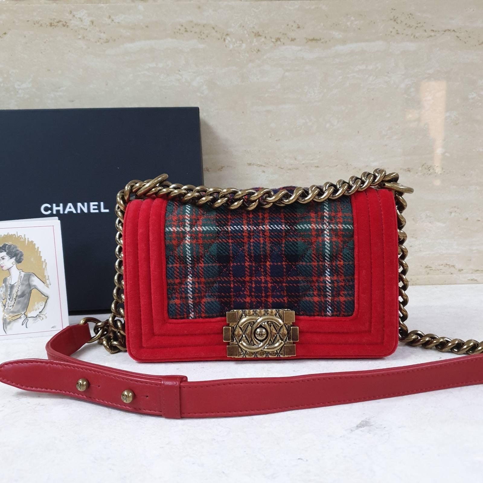 Brown Chanel Red Velvet Quilted Plaid Tweed Paris-Edinburgh Small Boy Bag