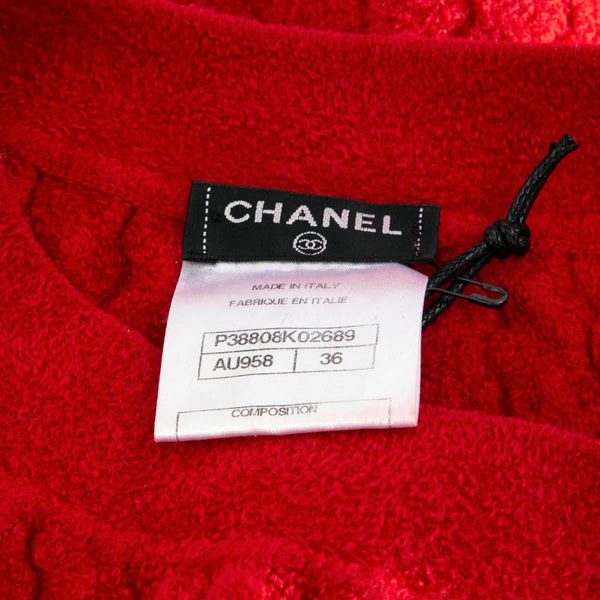 CHANEL red viscose 2010 10A SHANGHAI KNIT Dress 36 XS For Sale 3