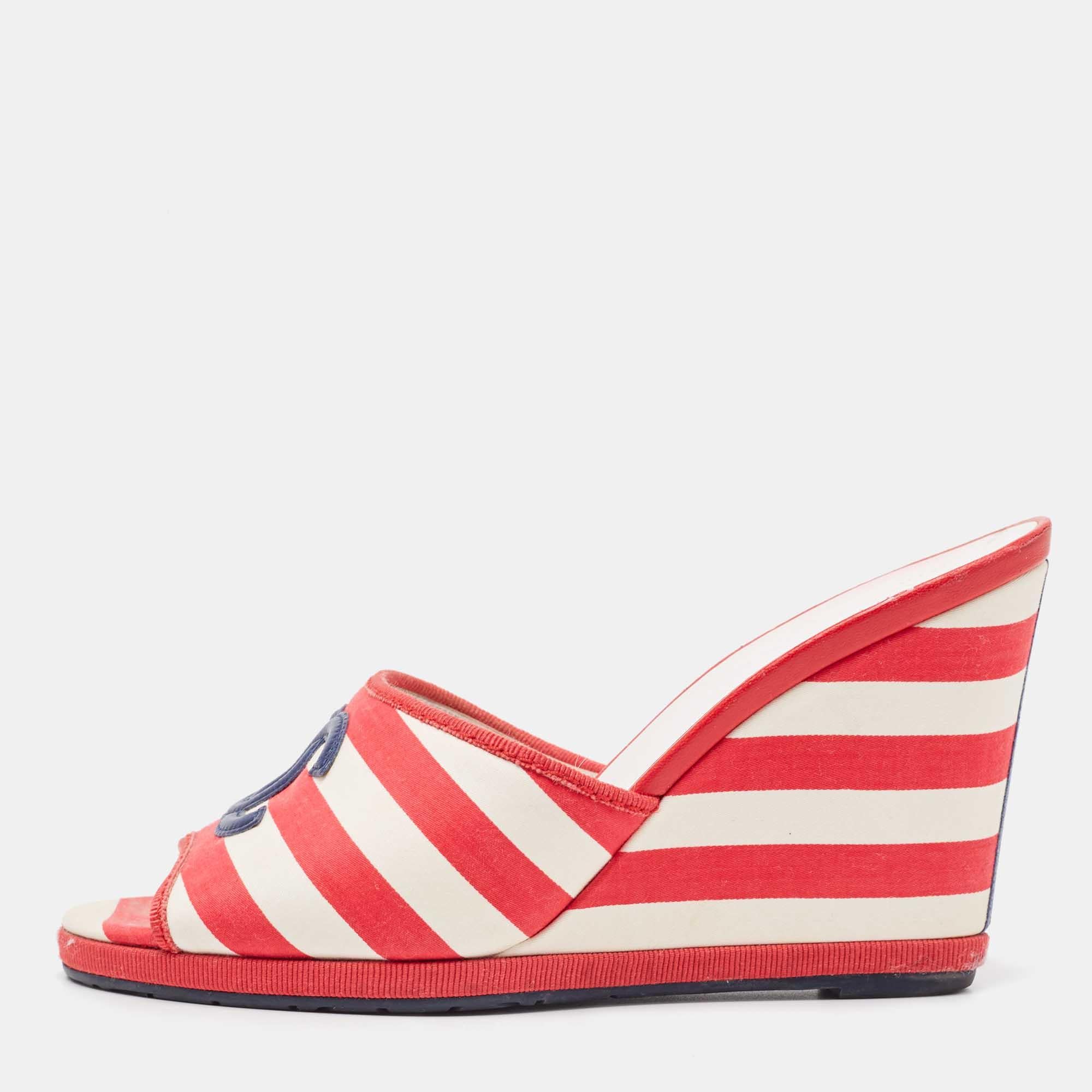 Chanel Red/White Canvas CC Stripe Wedge Sandals Size 37 3
