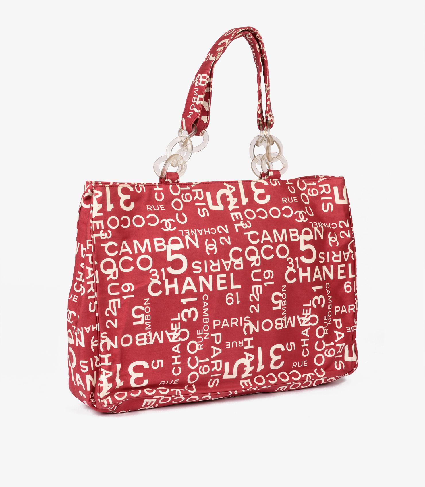 Chanel Red & White Patterned Canvas Vintage 31 Rue Cambon Beach Tote In Good Condition For Sale In Bishop's Stortford, Hertfordshire