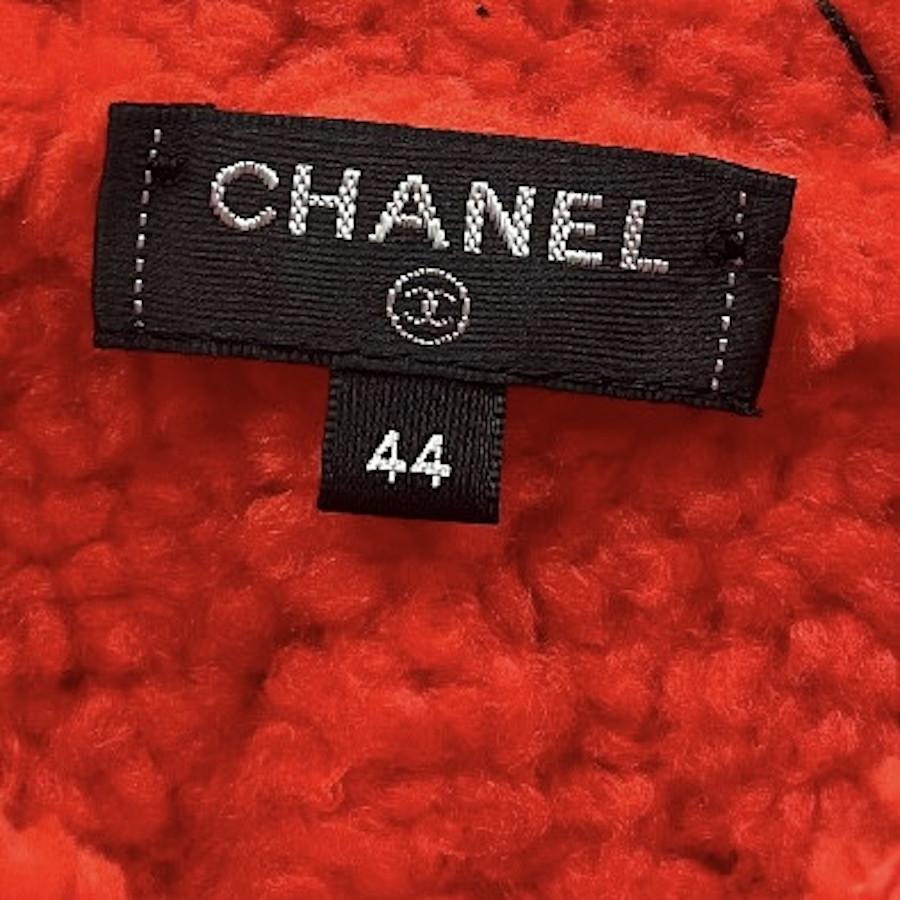 Chanel Red Winter Pullover 2019 Collection In Excellent Condition In Paris, FR