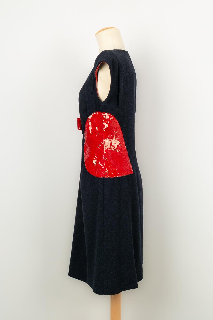 Robe Chanel rouge en laine et paillettes Excellent état - En vente à SAINT-OUEN-SUR-SEINE, FR