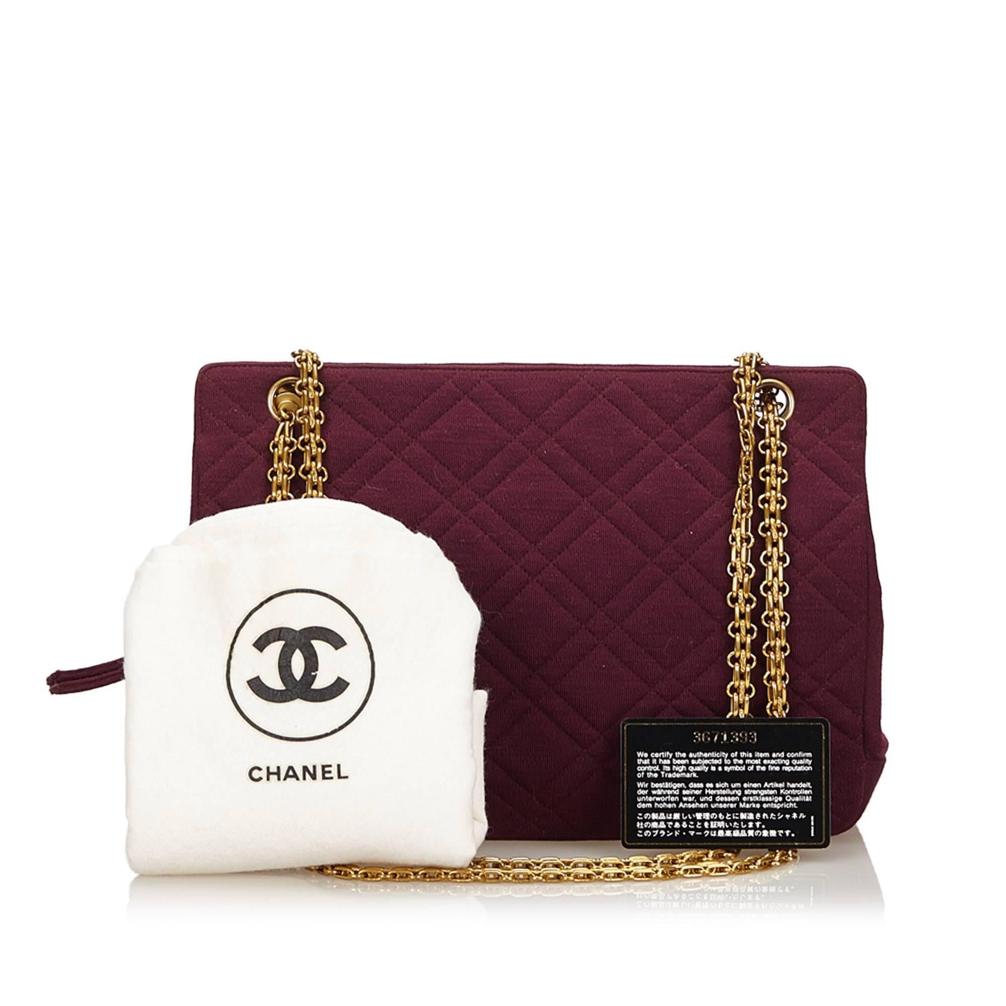 Chanel Red x Bordeau Matelasse Wool Shoulder Bag For Sale 6