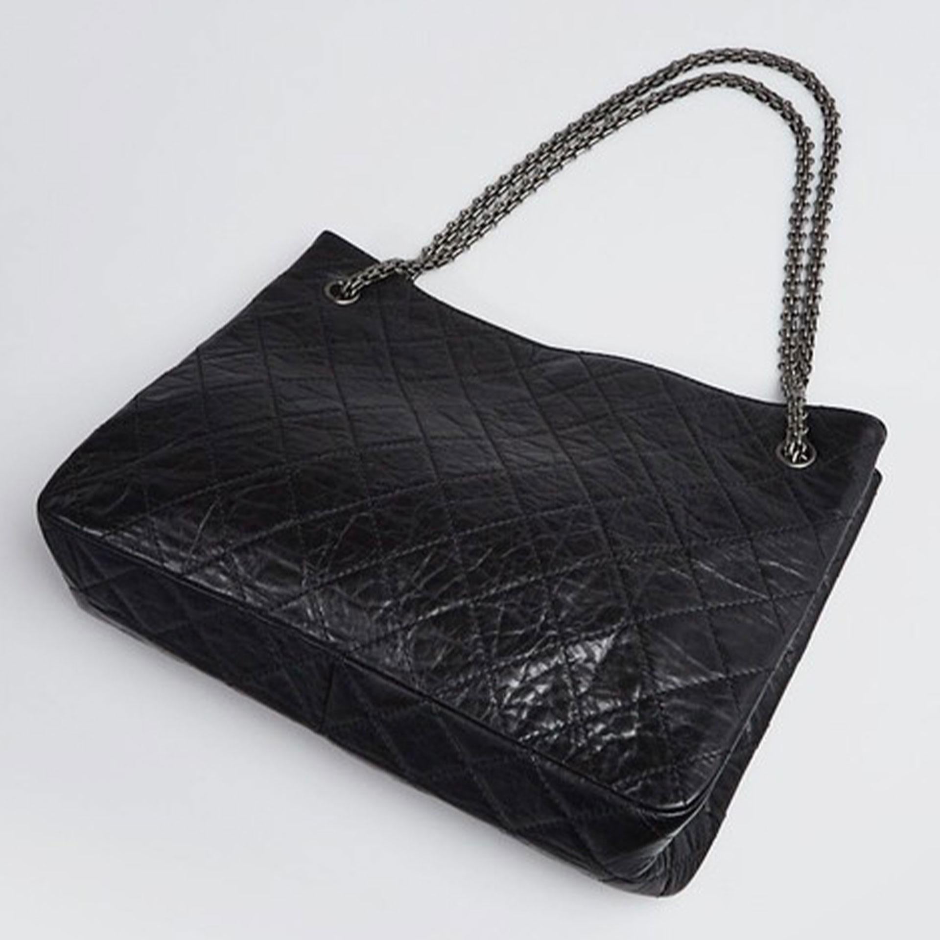 Black Chanel Reissue 2.55 Computer Laptop Work Business Classic Tote Bag  For Sale