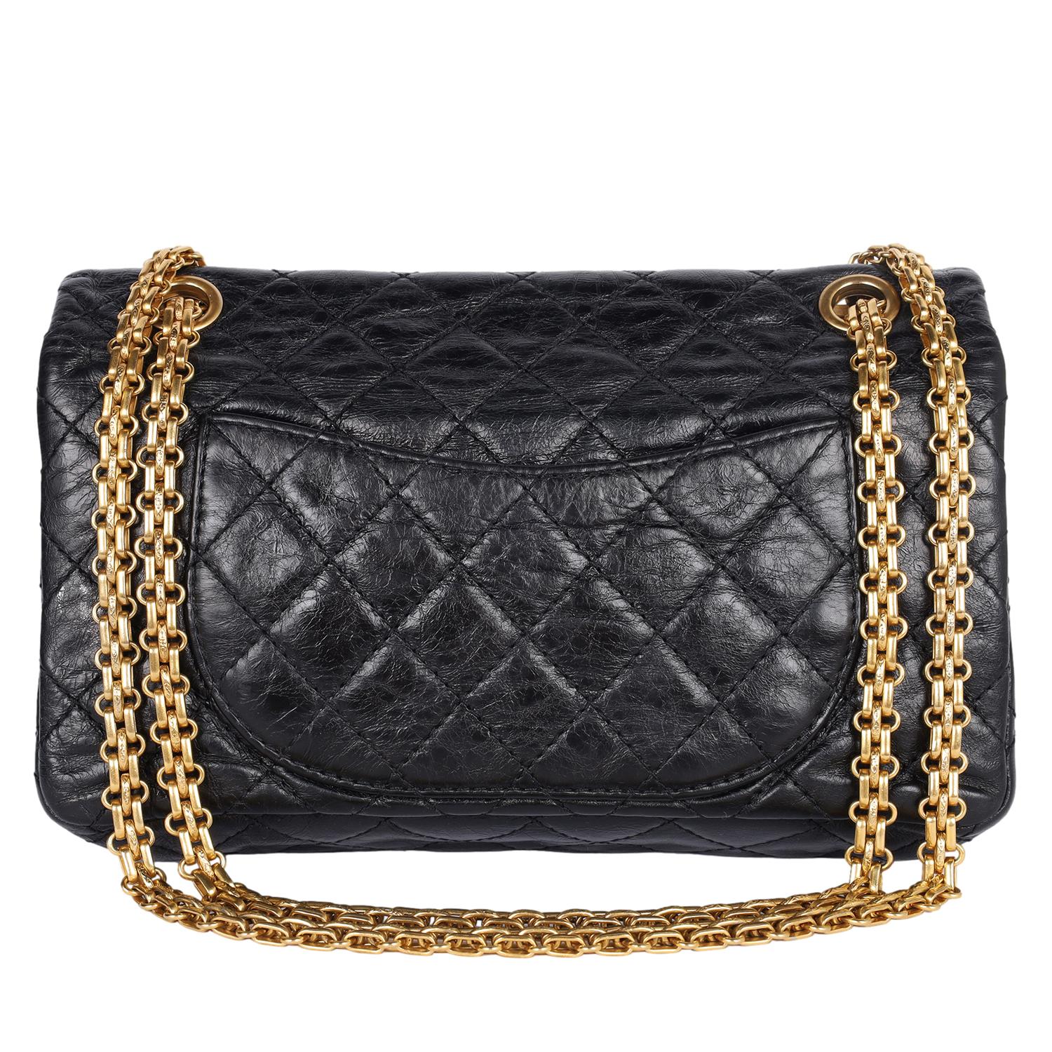 CHANEL Reissue 2.55 Klappentasche Gesteppt Gealtertes Kalbsleder Schwarz im Angebot 2