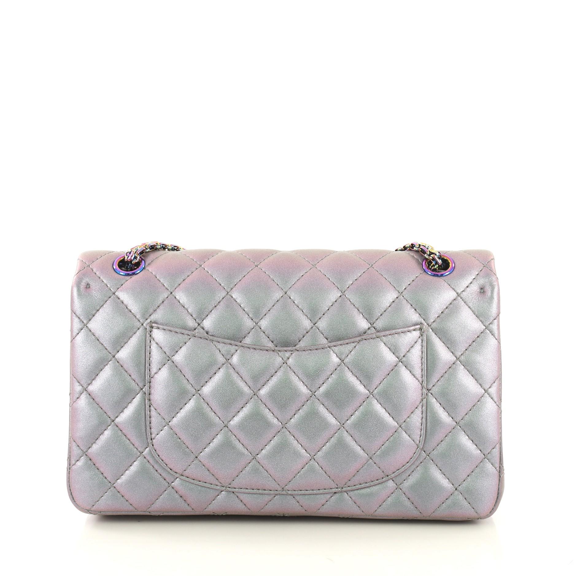 Chanel Reissue 2.55 Flap Bag Quilted Iridescent Lambskin 226 In Excellent Condition In NY, NY