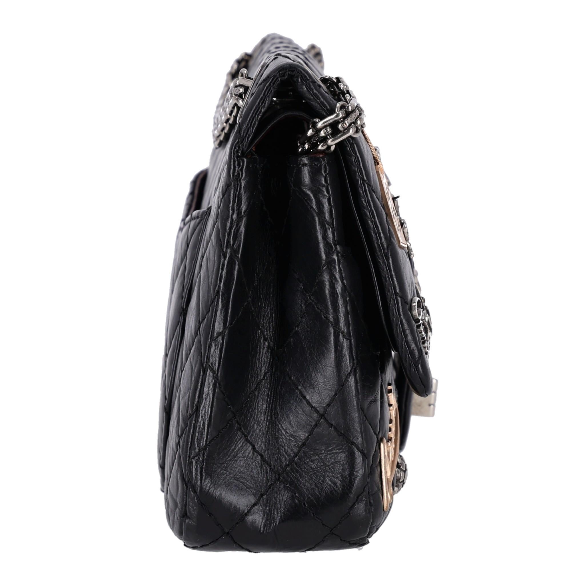 Chanel Reissue 2.55 Lucky Charm Double Flap Leather Bag In Good Condition For Sale In London, GB