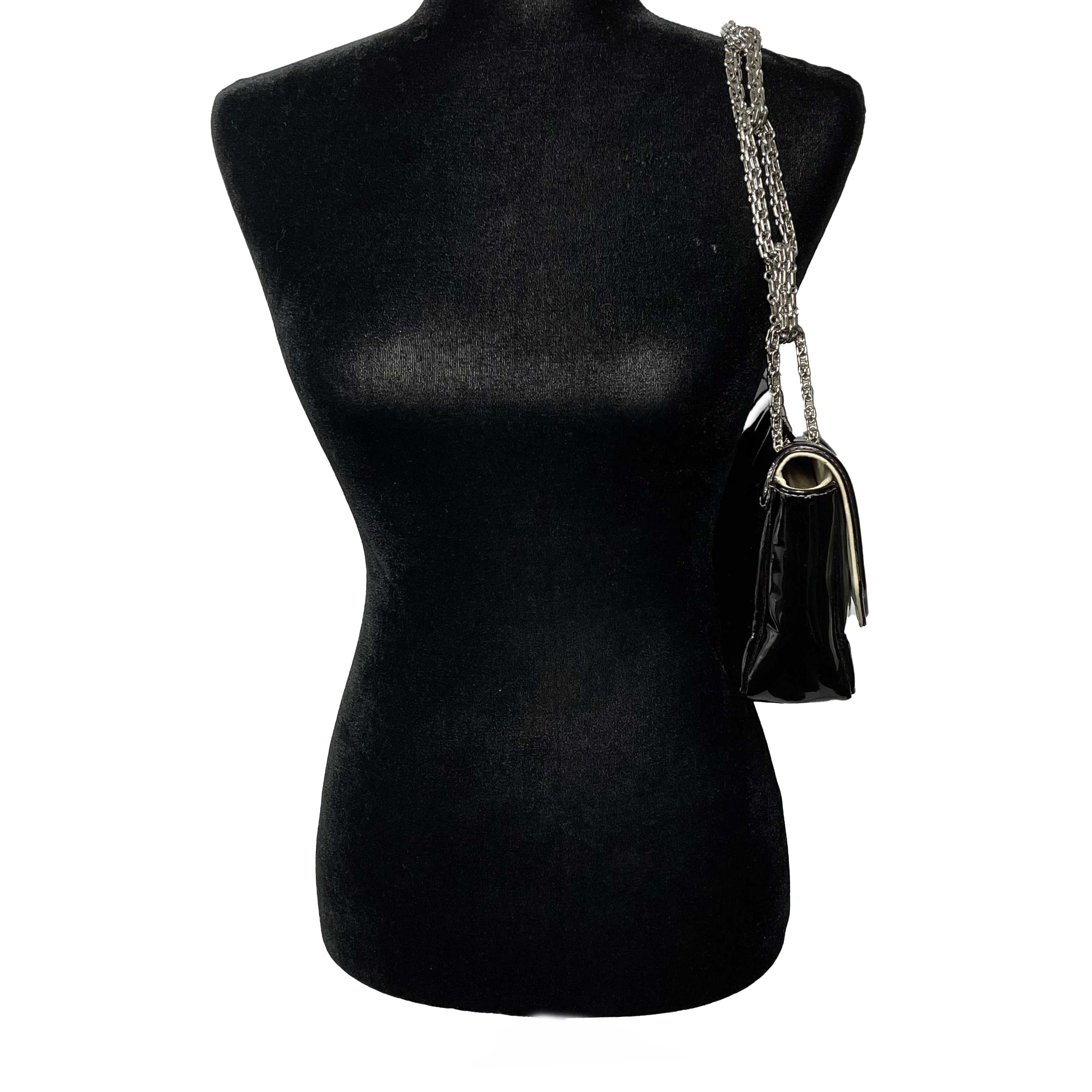 Women's CHANEL Reissue Black Medium Venetian Chain Mademoiselle Flap Shoulder Bag
