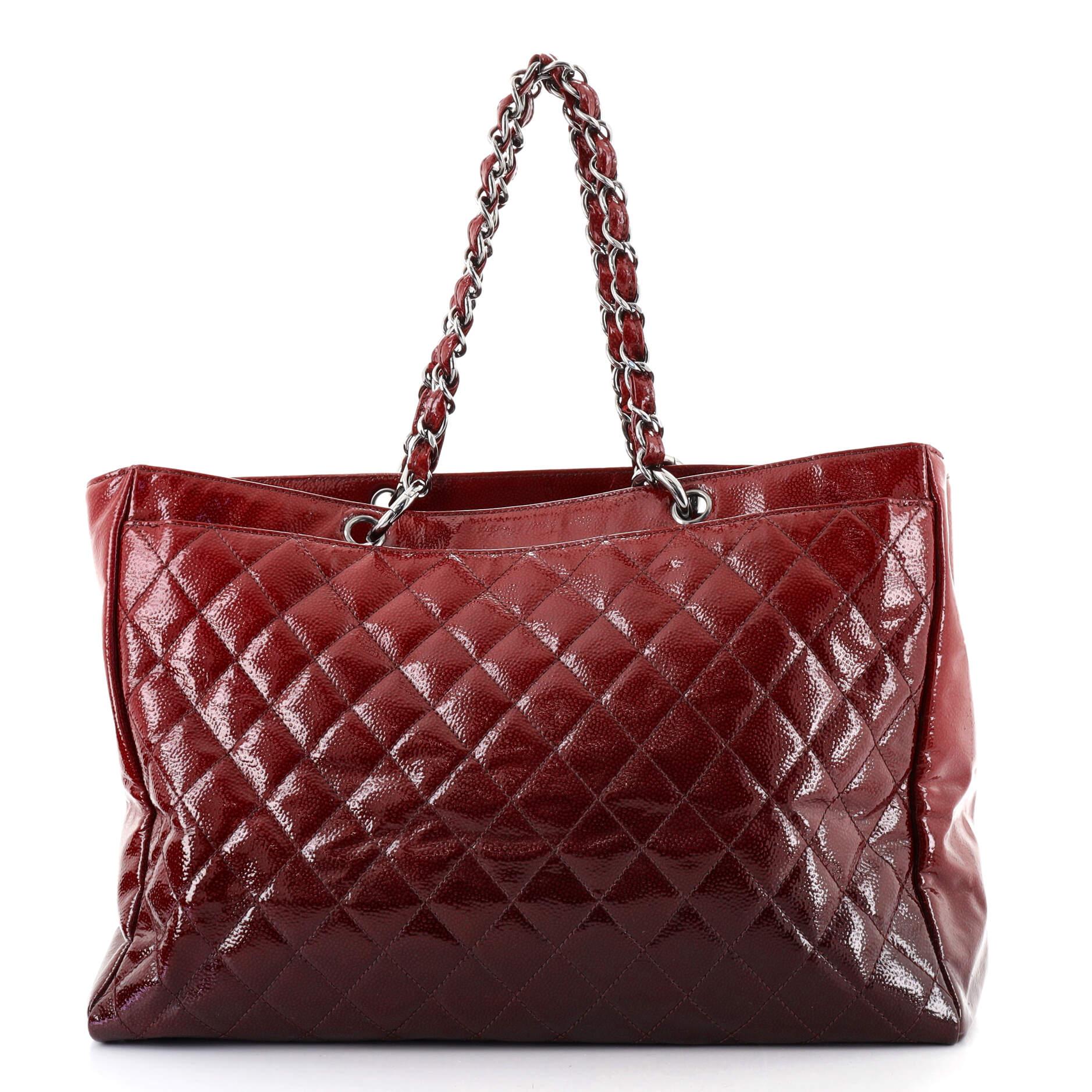 Chanel Reissue Diamond Shine Tote Quilted Patent Caviar Large In Good Condition In NY, NY