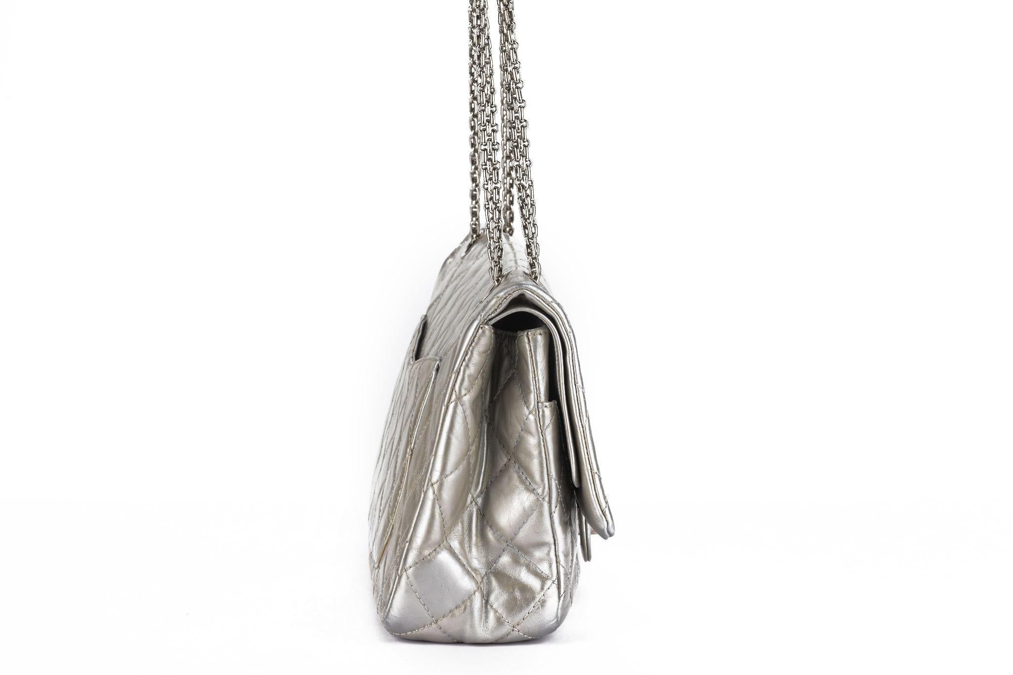 Chanel Reissue Flap Jumbo Silver In condizioni buone in vendita a West Hollywood, CA