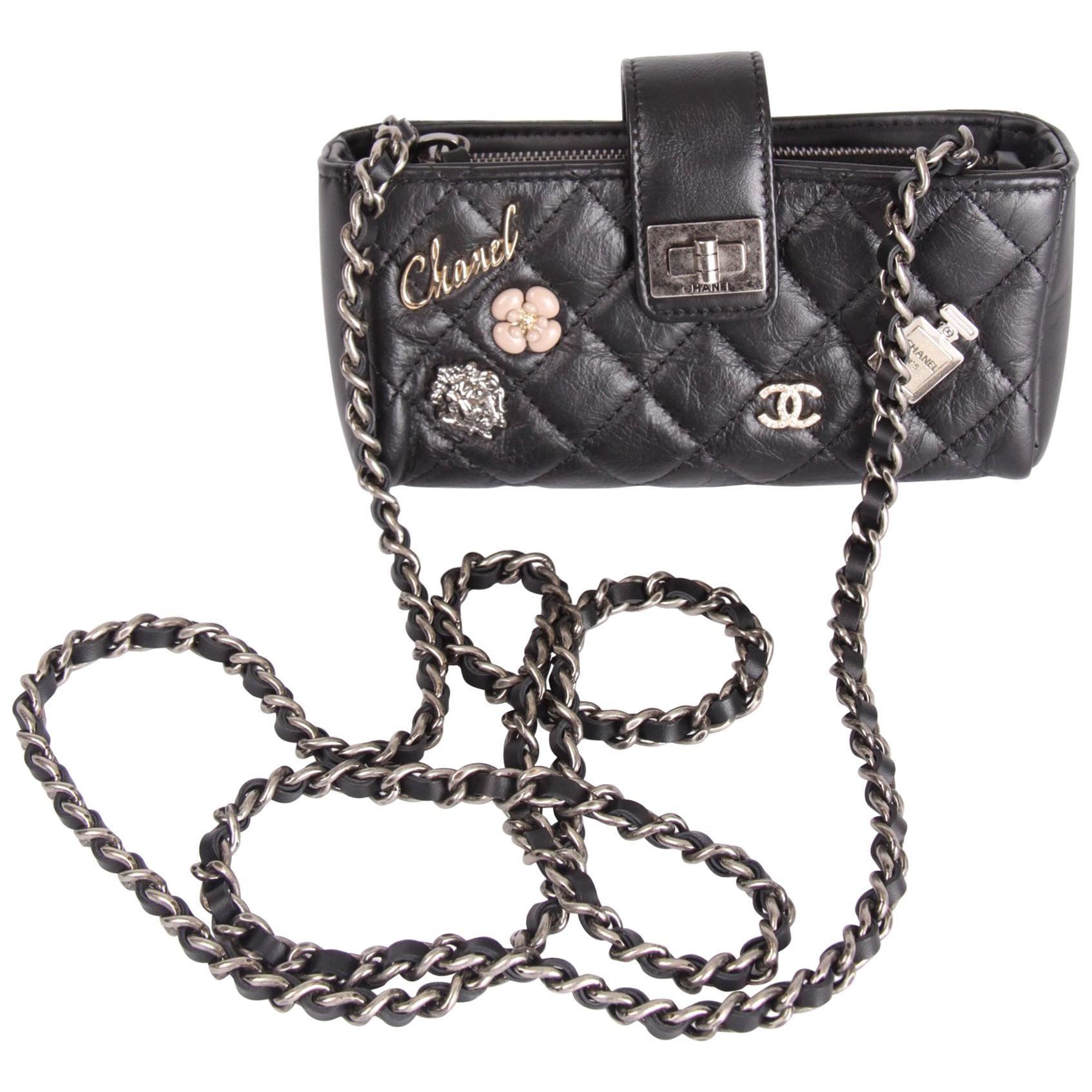 Chanel Reissue Lucky Charm Symbol 2.55 Small Clutch - black  For Sale