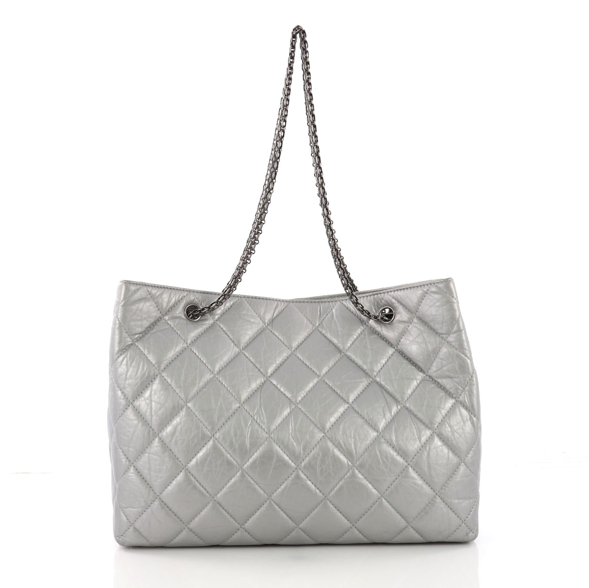 Chanel Reissue Tote Quilted Aged Calfskin East West In Good Condition In NY, NY