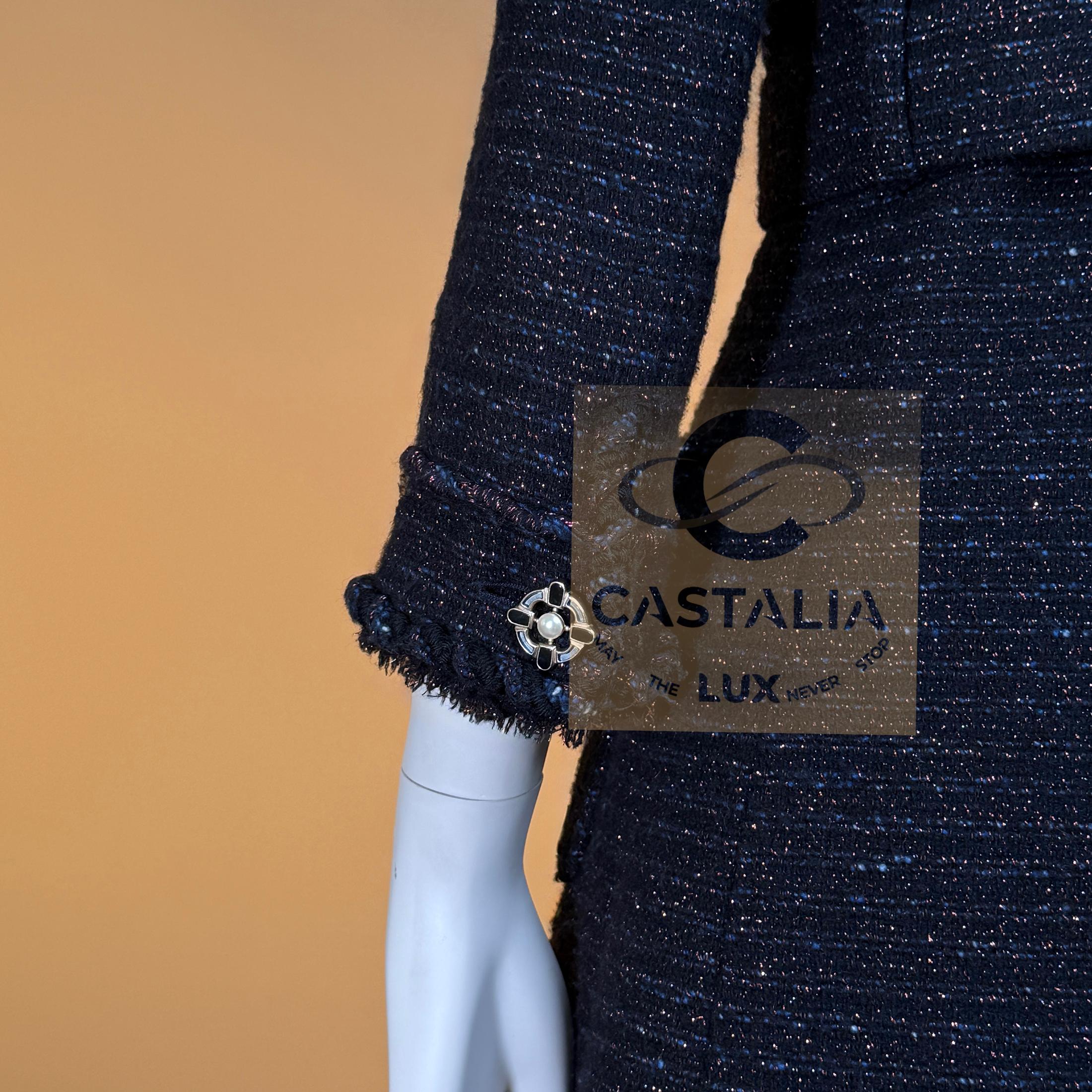 Chanel Relic Paris / MONACO Giacca in tweed nero 36 FR in vendita 7