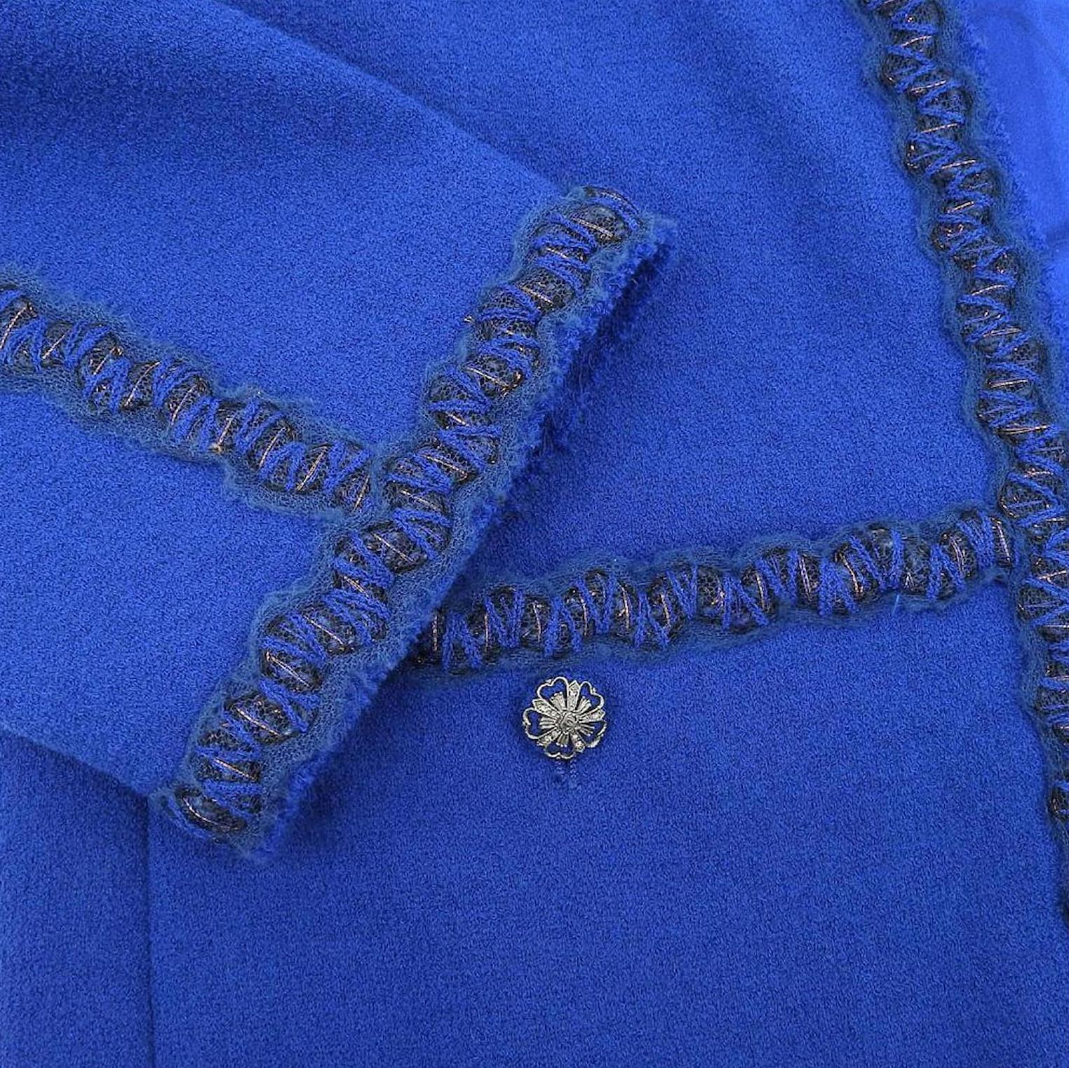 CHANEL Relic París / Mónaco Chaqueta de tweed azul real 36 FR Azul en venta