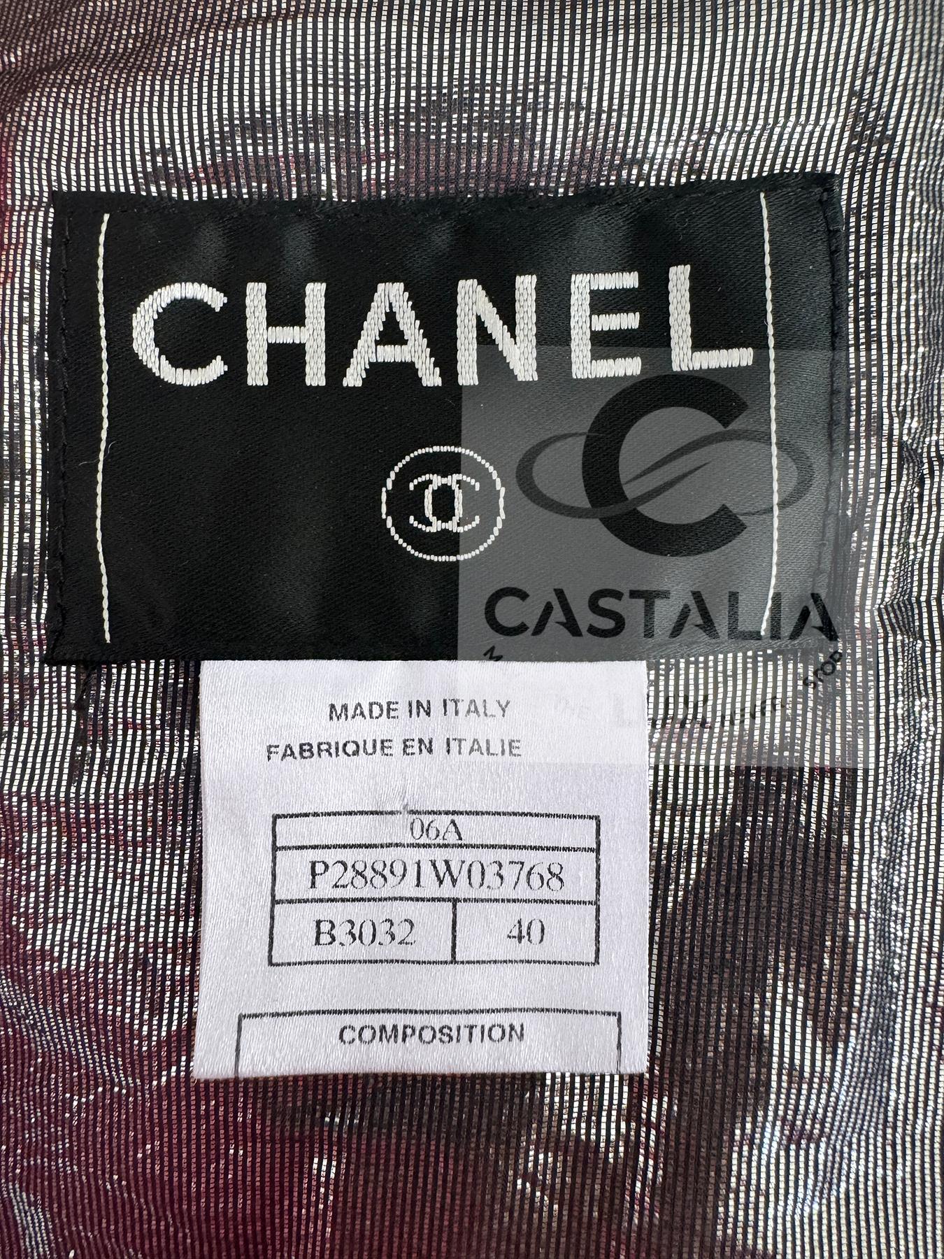 CHANEL Relic Rock'n'Roll Chaqueta motera de terciopelo negro 40 FR en venta 10