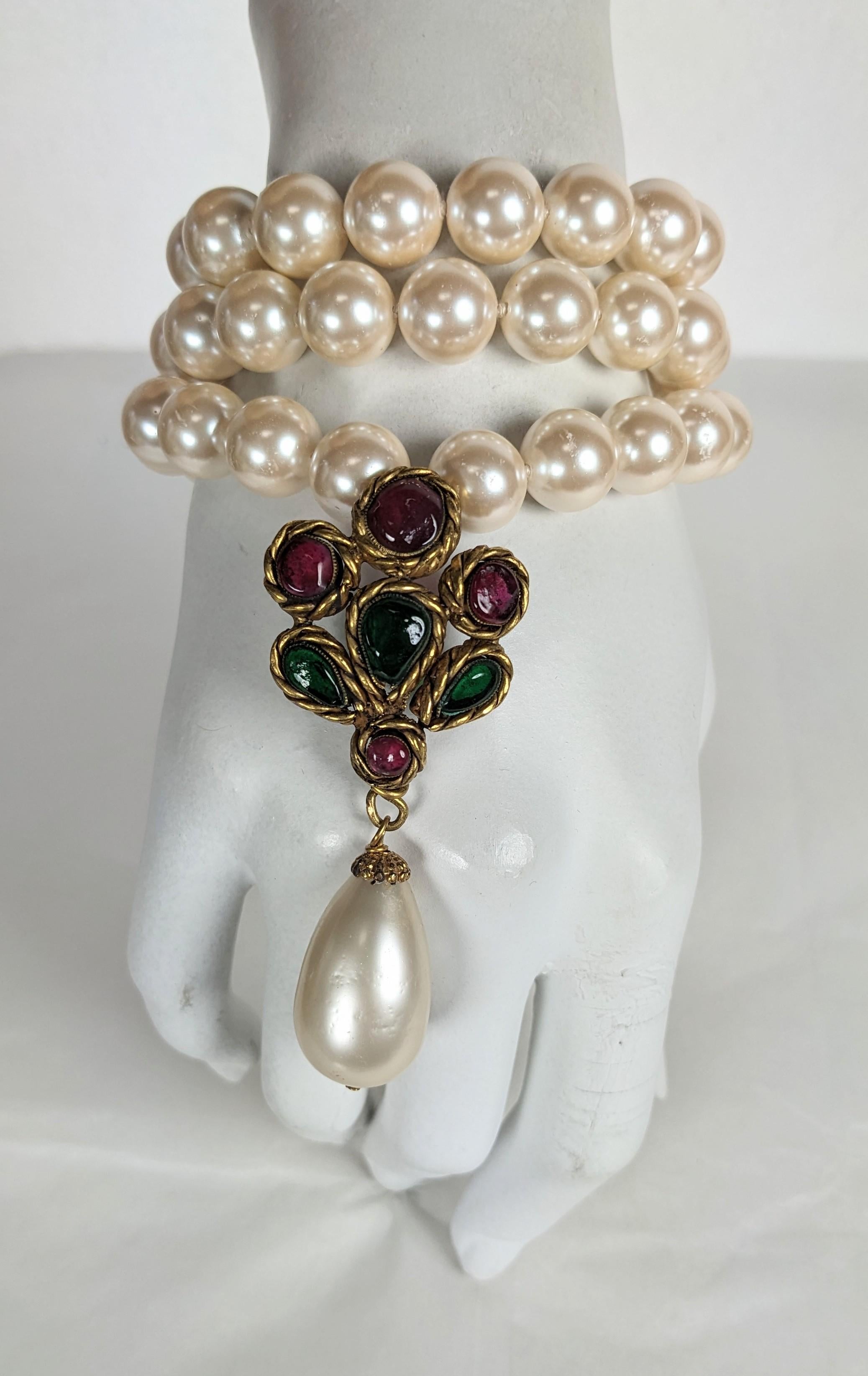 Chanel Renaissance Revival Pearl Pendant, Maison Gripoix For Sale 3