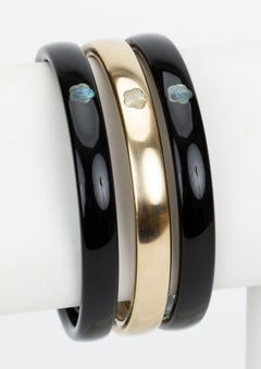 Set di bracciali Chanel in resina madreperla