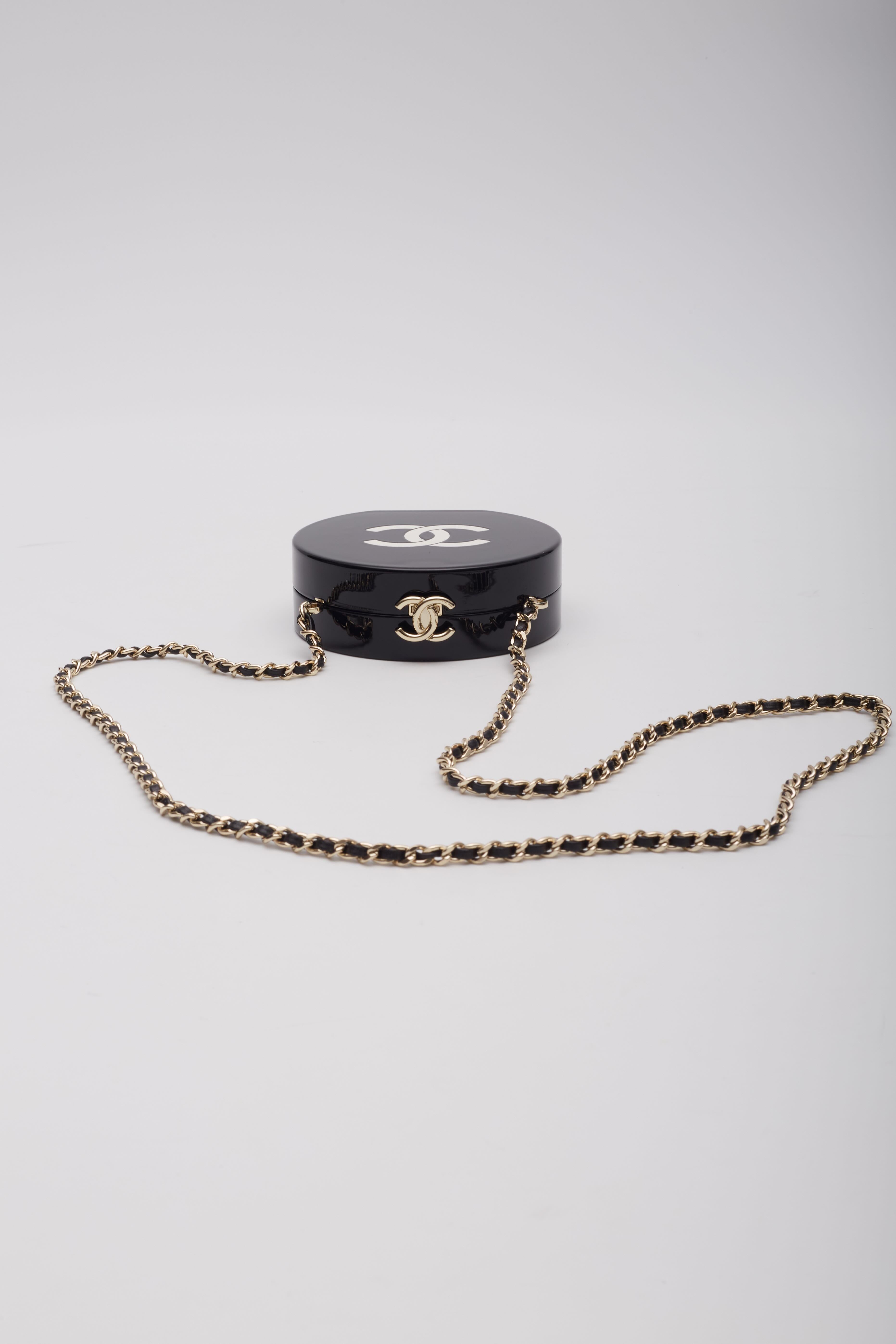 Chanel Resin Plexi Black White CC Camellia Minaudiere Clutch 4