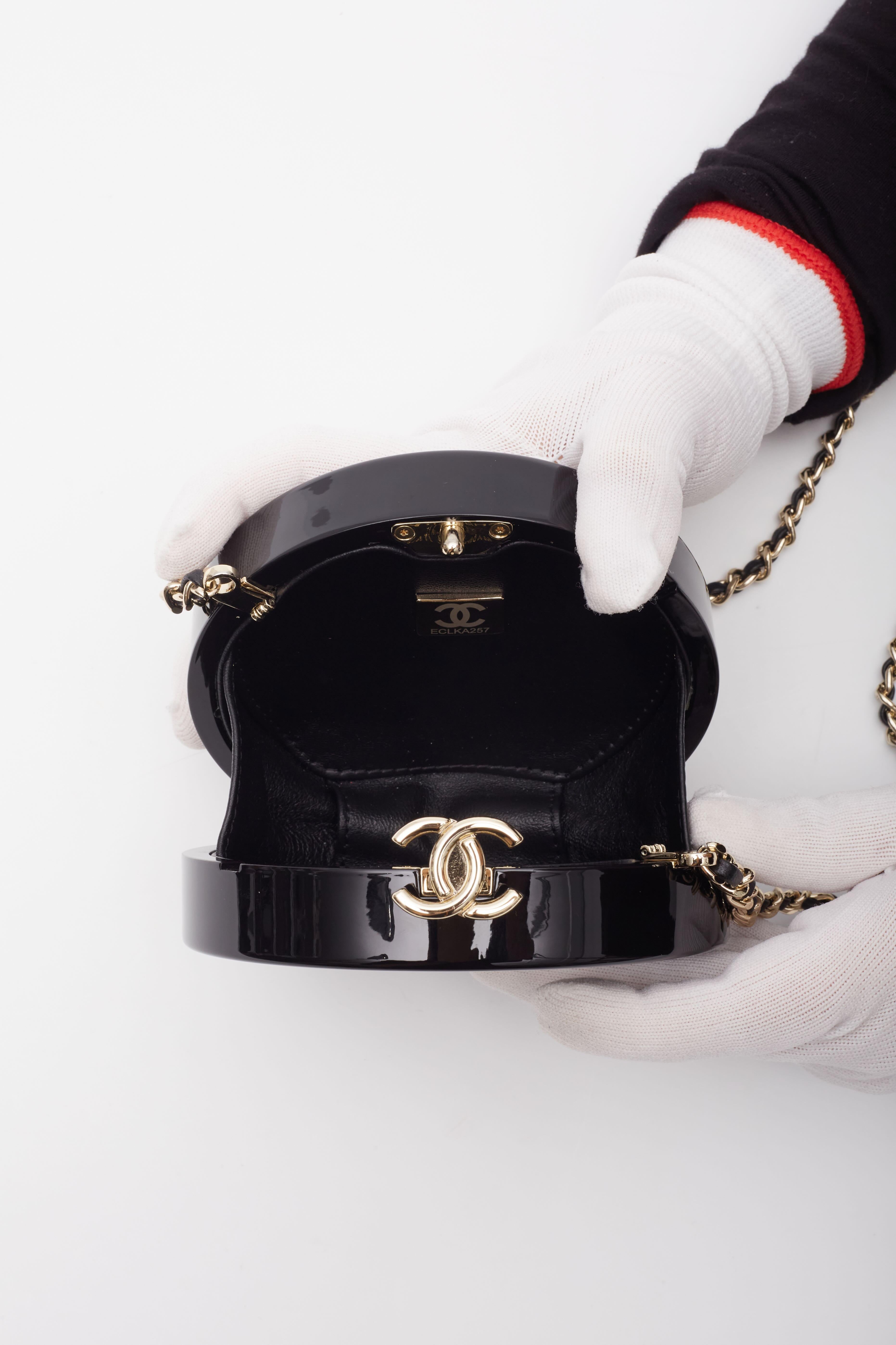 Chanel Resin Plexi Black White CC Camellia Minaudiere Clutch 5