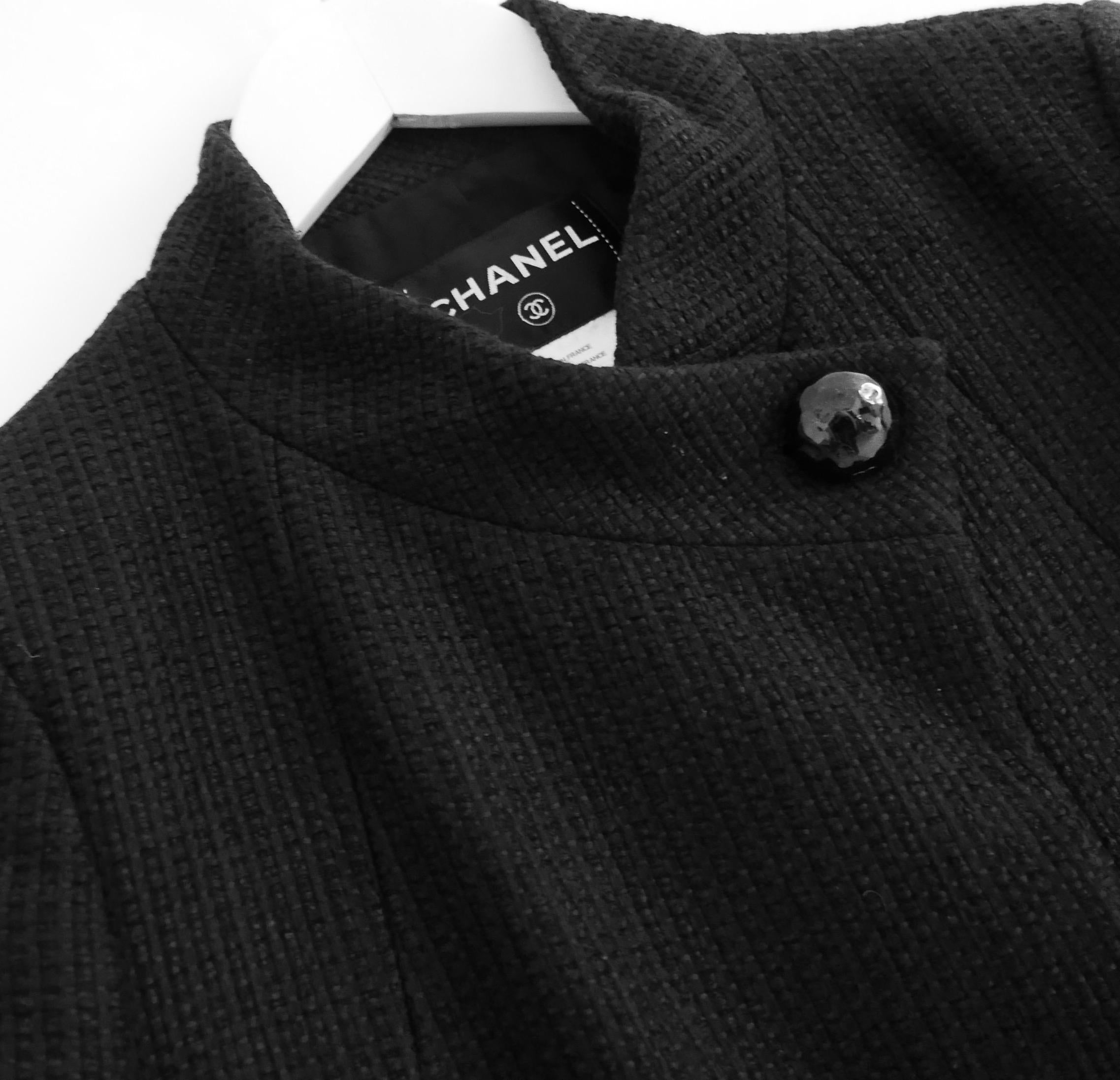 Chanel Resort 2015 Black Tweed Jacket In Excellent Condition For Sale In London, GB