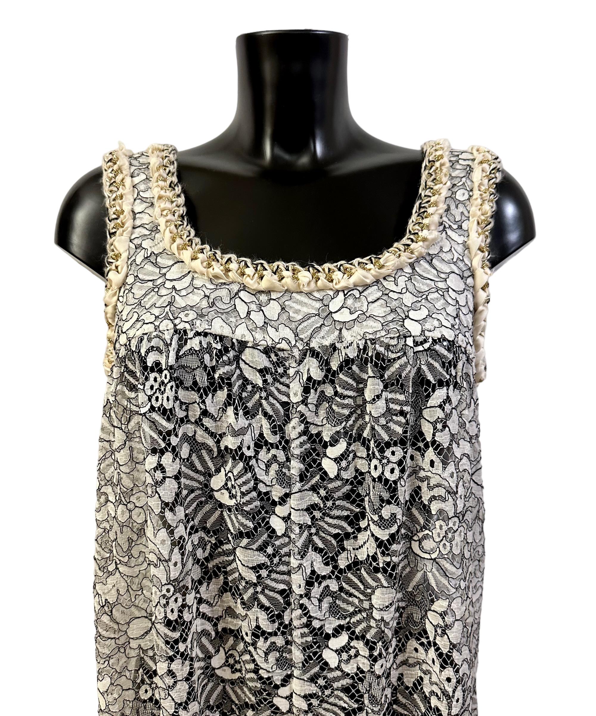 Chanel Resort 2016 White and Gold Lace Jumpsuit In Excellent Condition In Geneva, CH