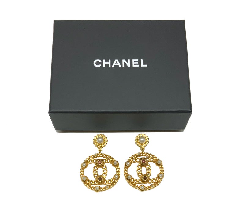 Chanel Resort 2018 Gold Tone CC Chain Drop Earrings at 1stDibs