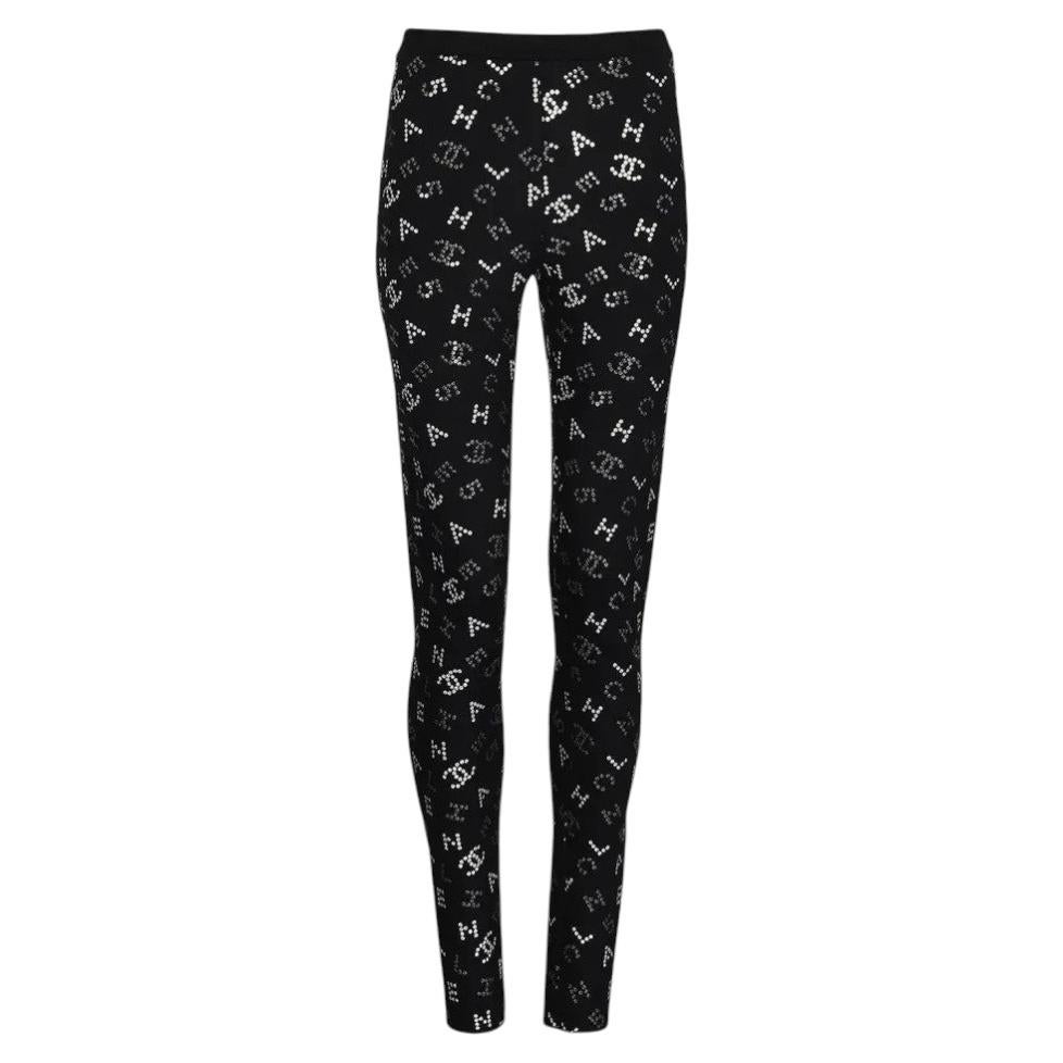 Chanel Resort 2020 Logo Pasarela Slim Pantalón Negro Leggings con Lentejuelas 36 FR