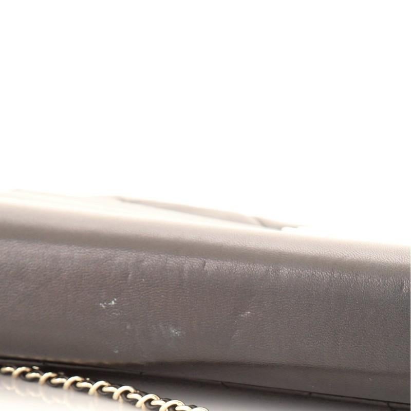 Chanel Retro Label Chain Clutch Gestepptes Lammleder 2