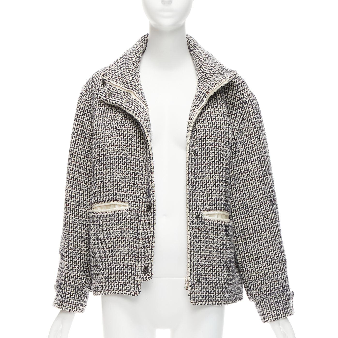 Gray CHANEL Reversible black white wool tweed CC logo padded puffer jacket FR36 S For Sale