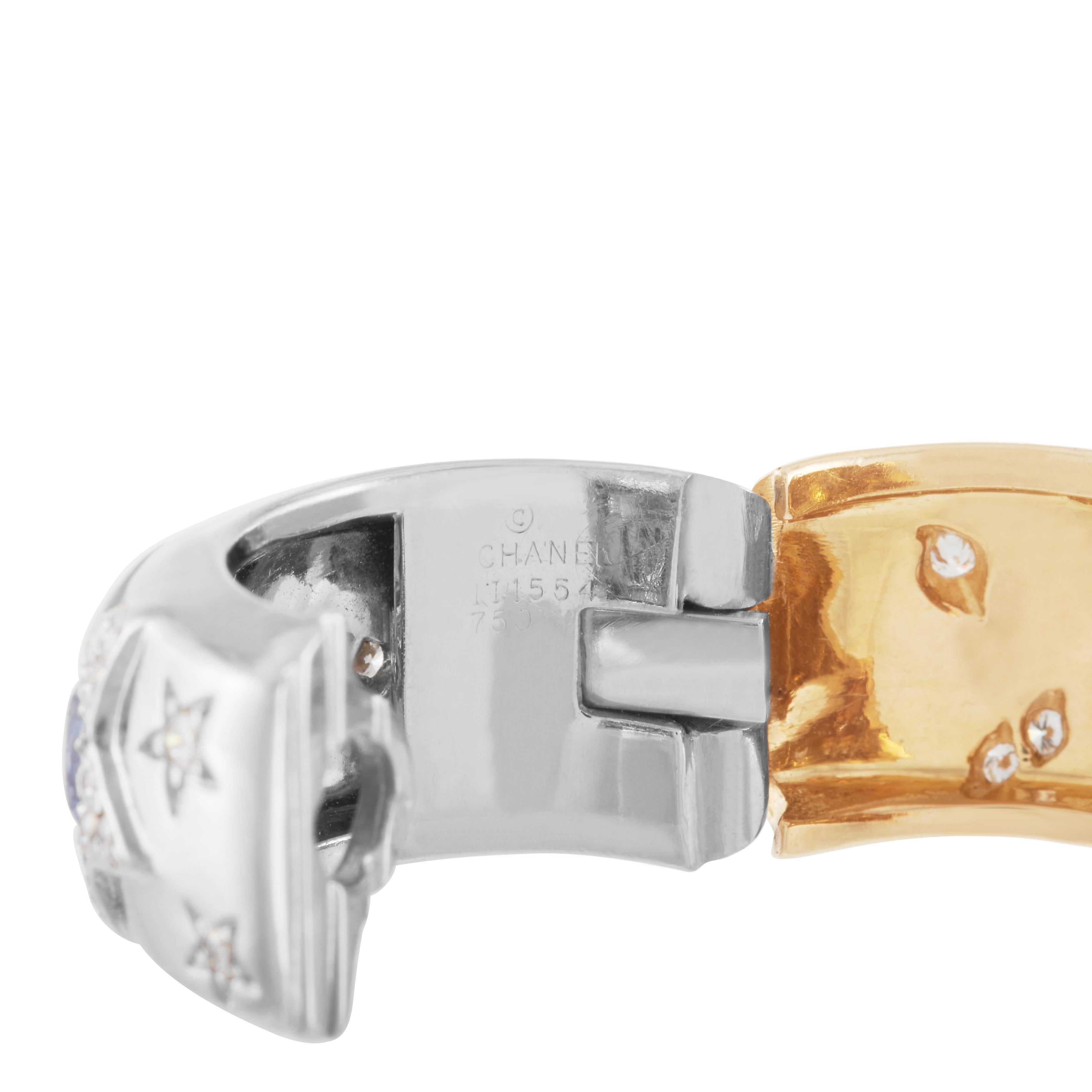 Clips d'oreilles Chanel en forme de comète réversibles en or 18 carats avec diamants, saphirs jaunes et bleus Bon état - En vente à Philadelphia, PA